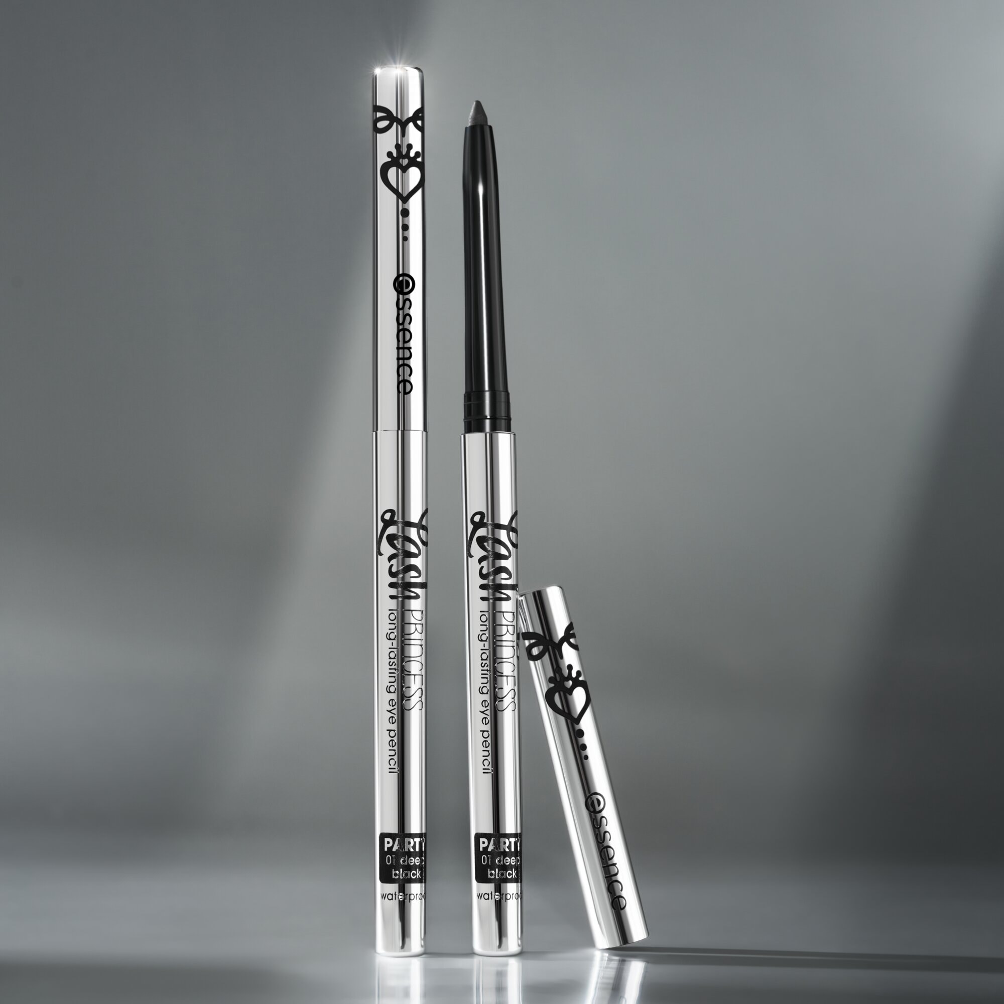 Essence Eyeliner »Lash PRINCESS long-lasting eye pencil PARTY«