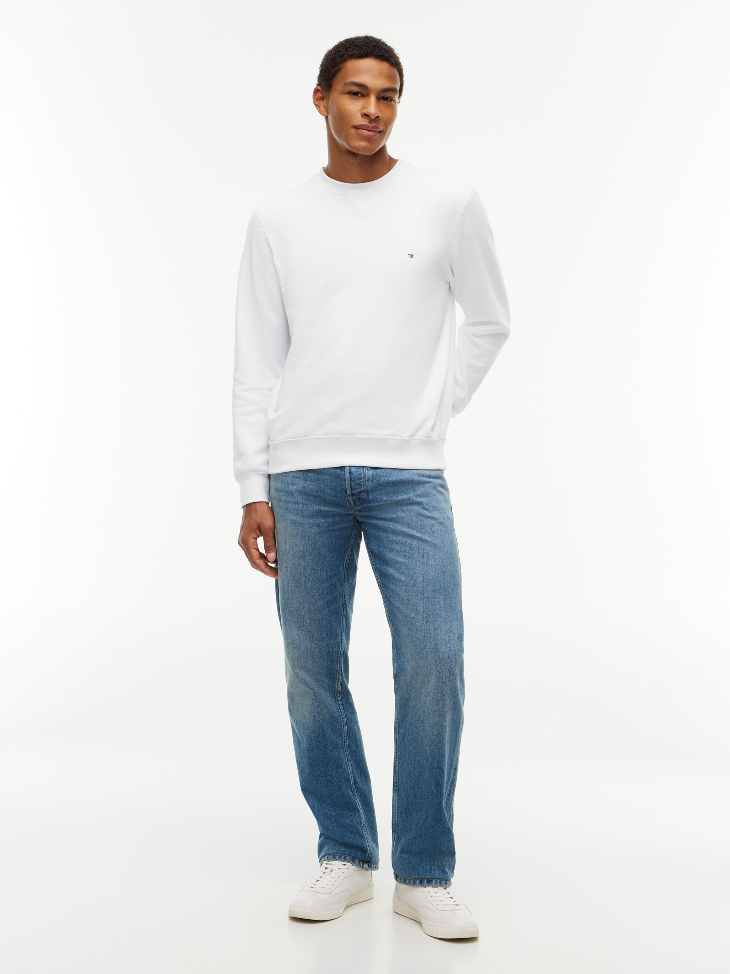 Tommy Hilfiger Sweatshirt »ESSENTIAL FLEECE CREWNECK«, mit Tommy Hilfiger Logostickerei, Regular Fit
