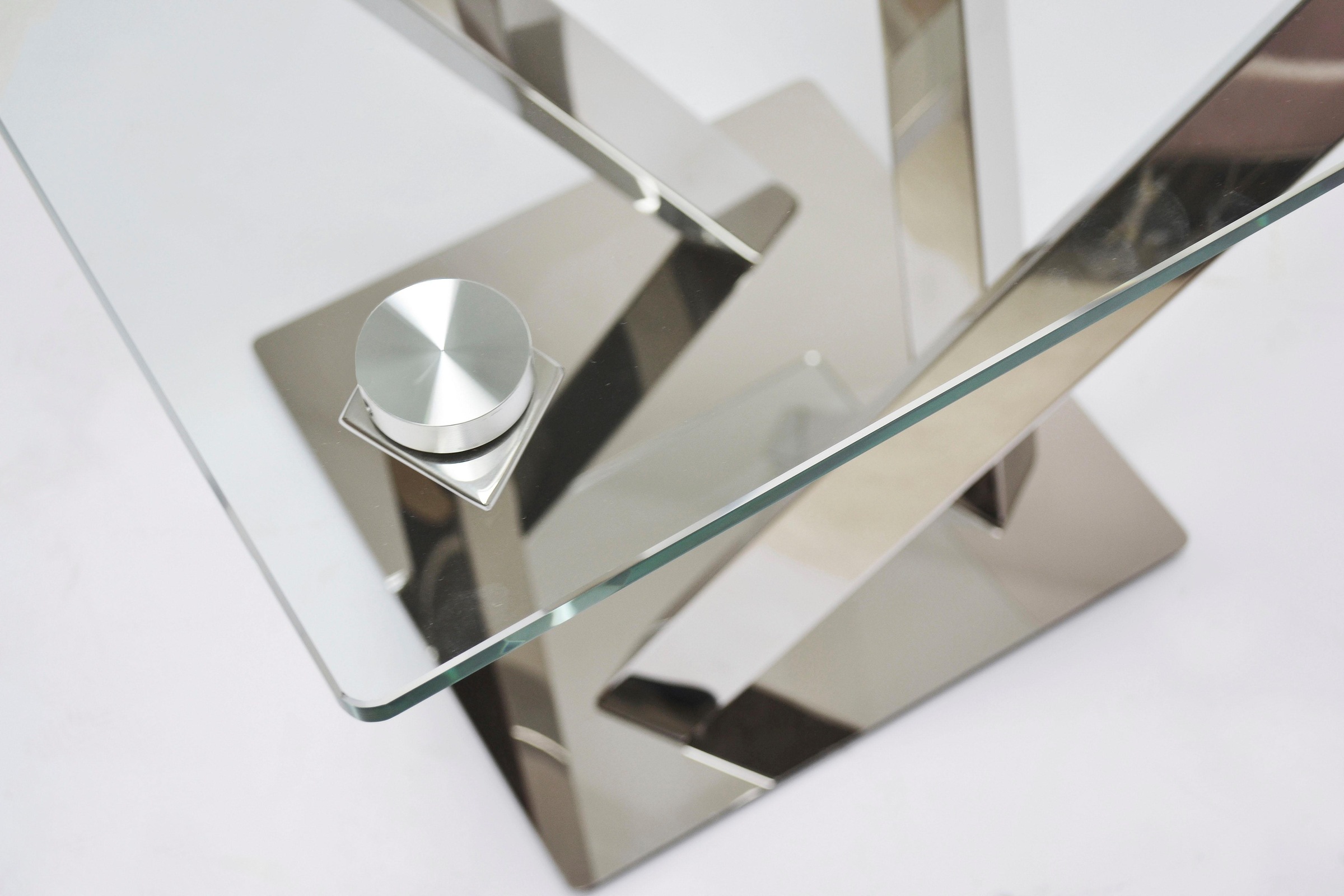 Leonique Beistelltisch »Micado«, Quadratischer Glastisch, Chromgestell, 60 x 47 x 60 cm