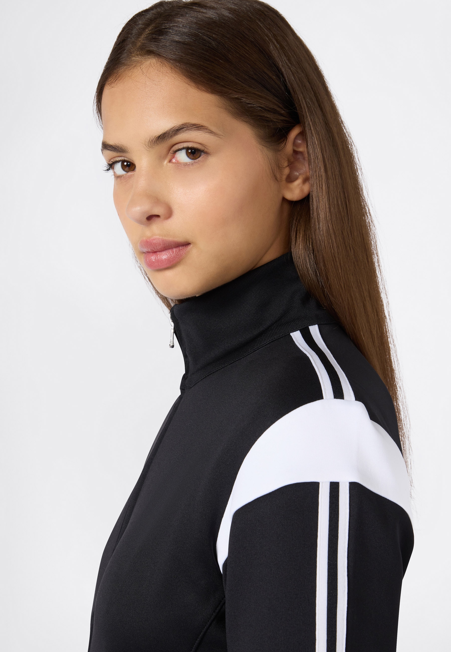 Champion Kapuzensweatjacke »SPORTWEAR TRACK TOP Slim Fit« mit sportlicher Optik, Langarm-Ausführung, Slim Fit