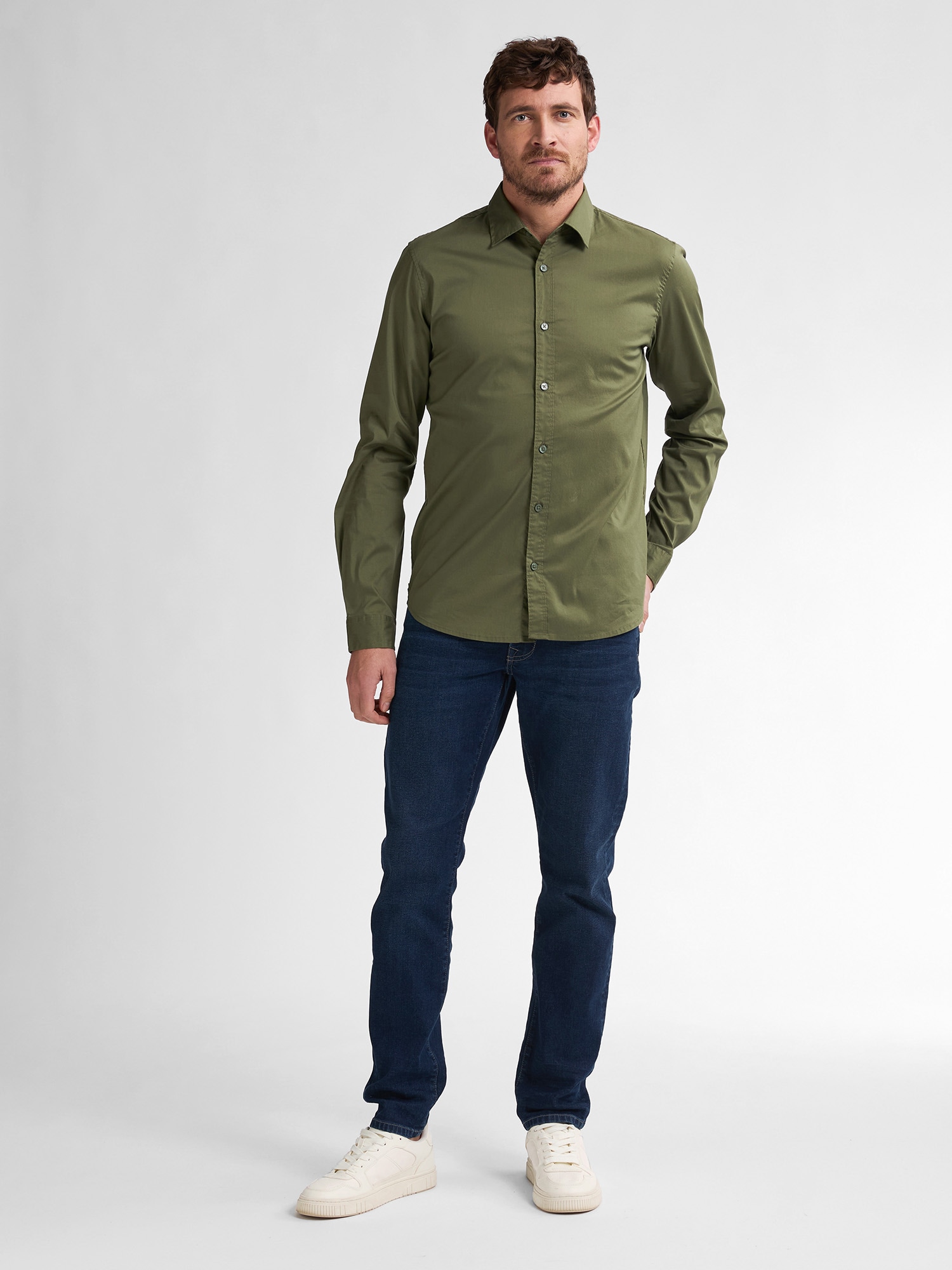 Petrol Industries Langarmshirt mit Button-Down Kragen