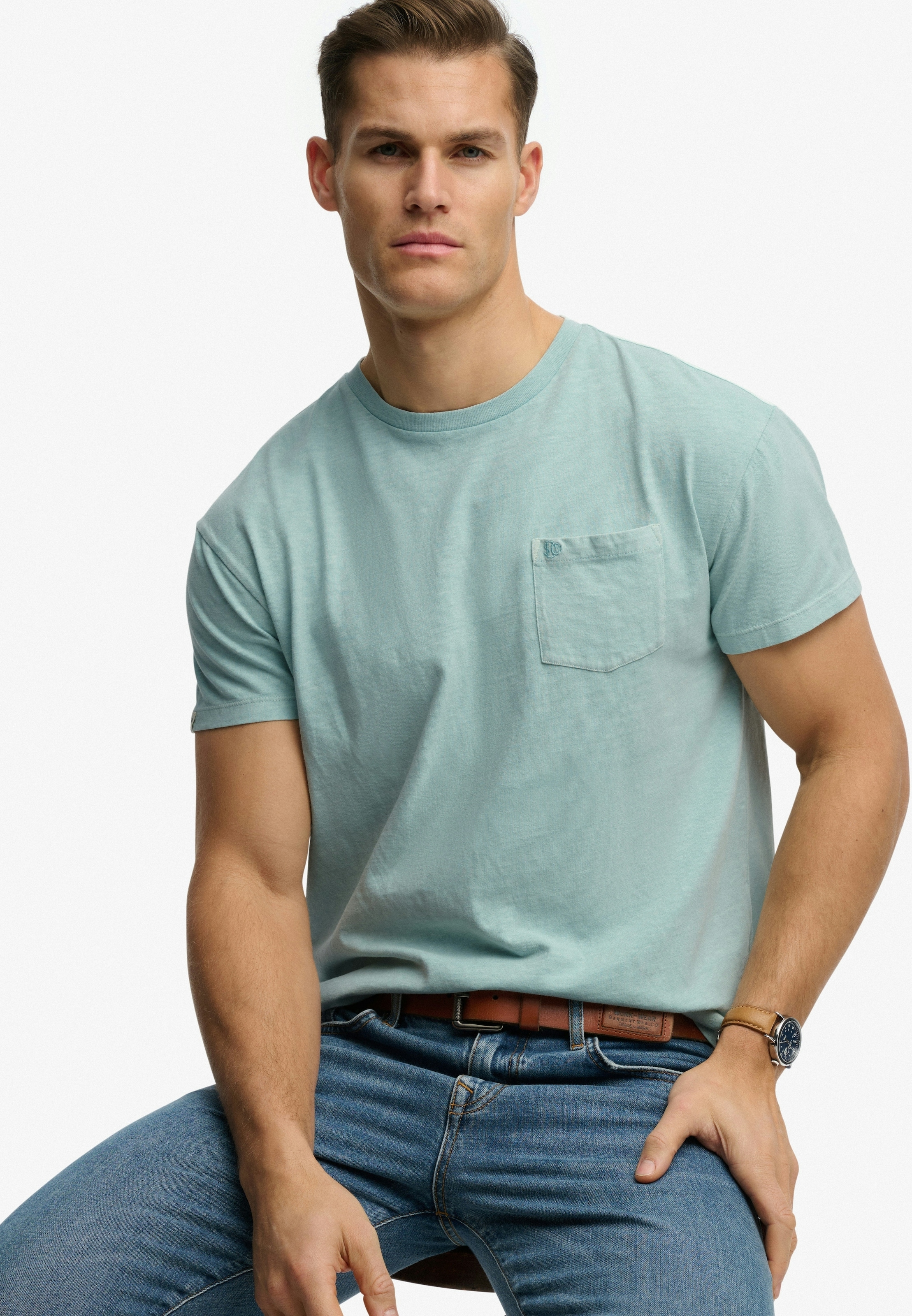 Superdry Rundhalsshirt »COTTON CLASSIC LINEN PKT TEE« aus tollem Baumwoll-Leinen-Mischgewebe