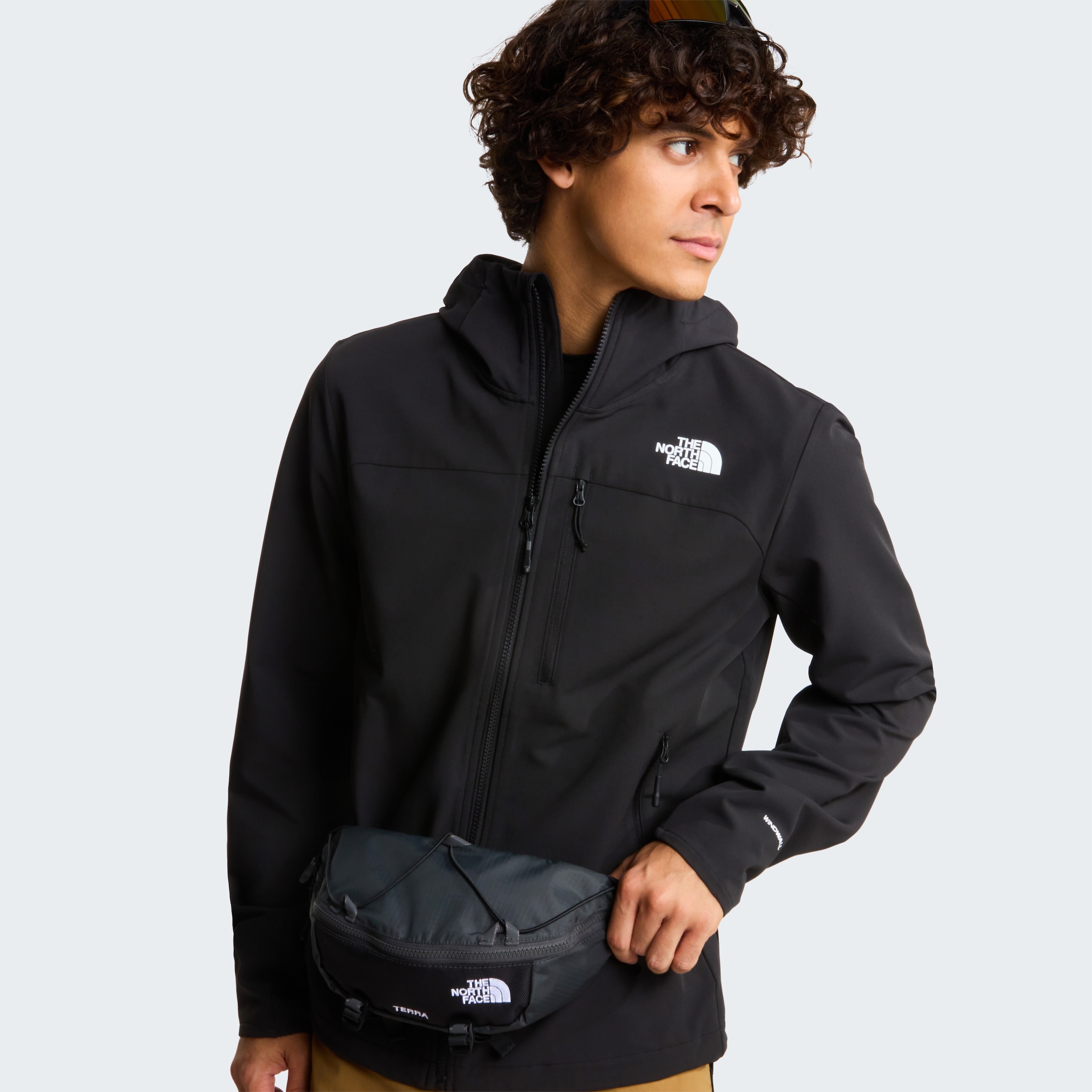 The North Face Softshelljacke »M TANSA SOFTSHELL« sportlicher Stil, leicht wärmend, schnell trocknendes Material