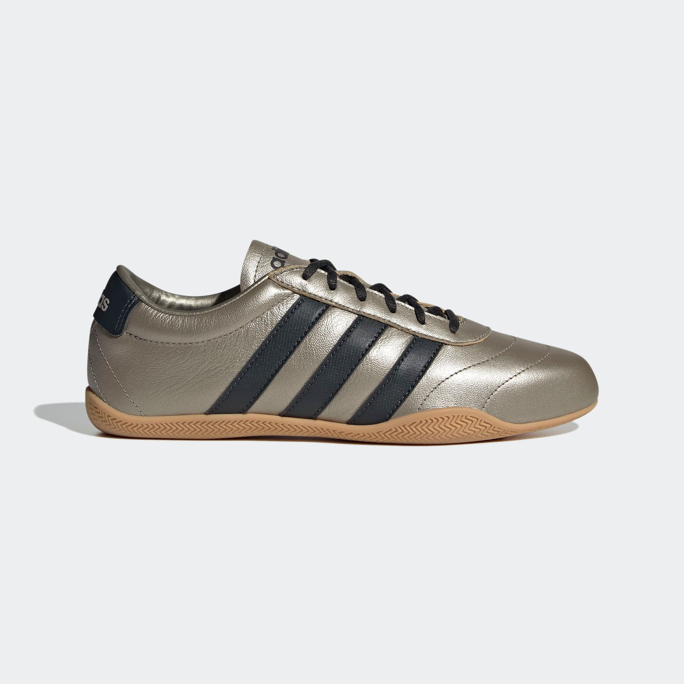 adidas Sportswear Sneaker »GRAND COURT LO«  Design auf den Spuren des adidas Superstar
