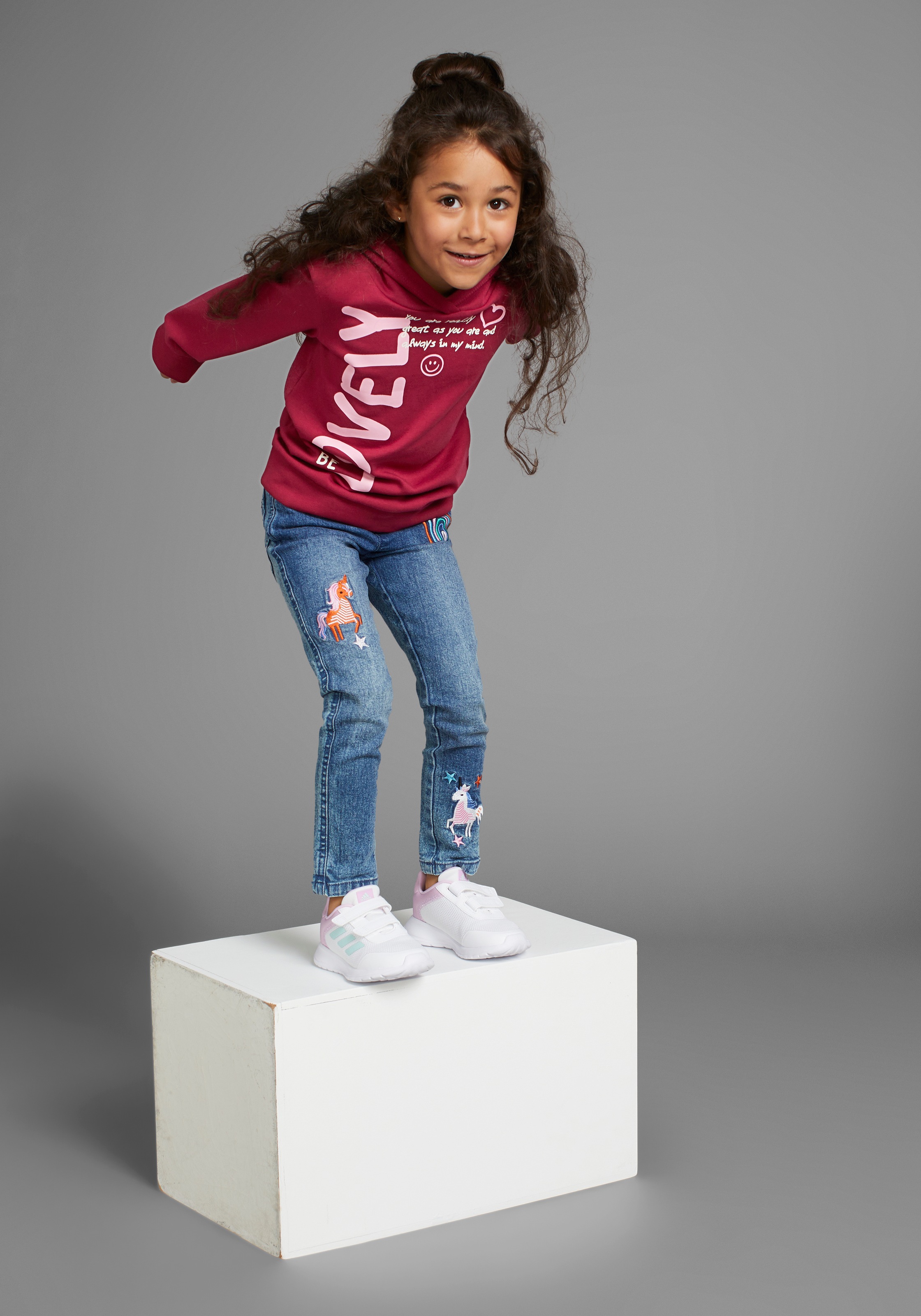 KIDSWORLD Langarmshirt »LOVELY - Print«, in längerer Form