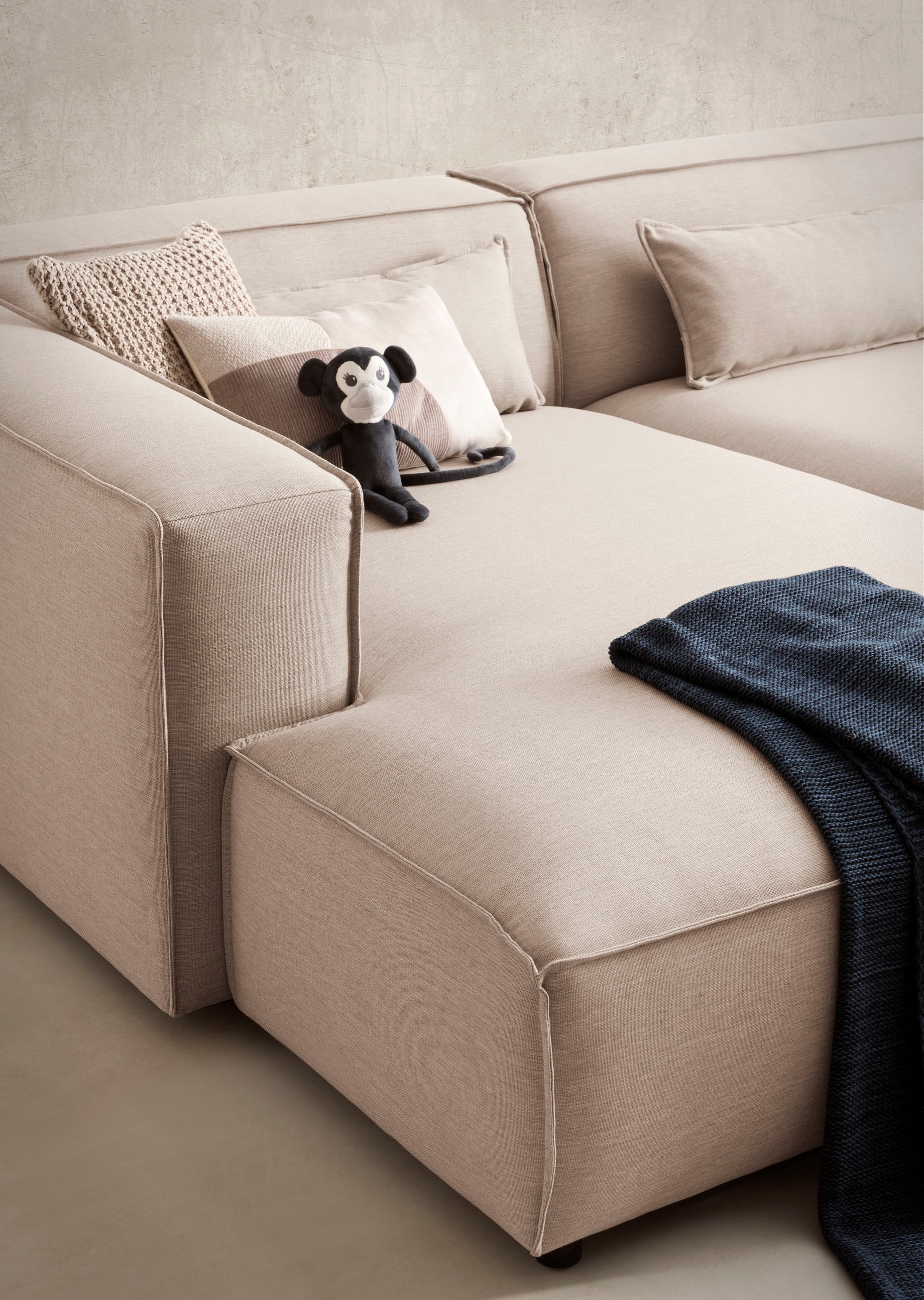 LeGer Home by Lena Gercke Ecksofa »PIARA XXL, Big-Sofa in Cord oder Leinenoptik, L-Form, mit Kedernaht«, wahlweise Ottomane rechts/links, schwarze Füße, extra tiefe Sitzfläche