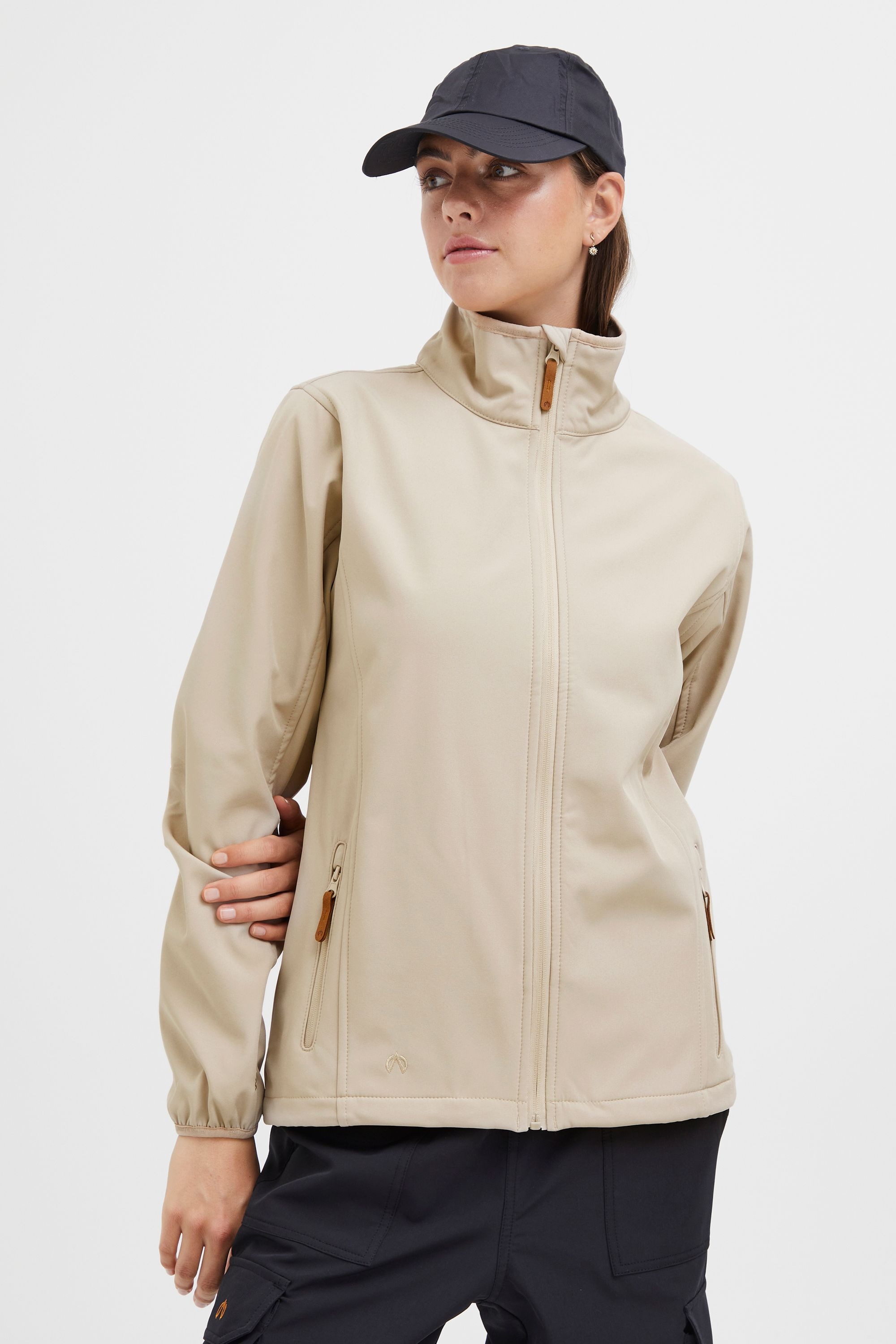 North Bend Softshelljacke »Softshelljacke NBCorrina W W-PRO 8.000 mit wasserdichter Beschichtung«