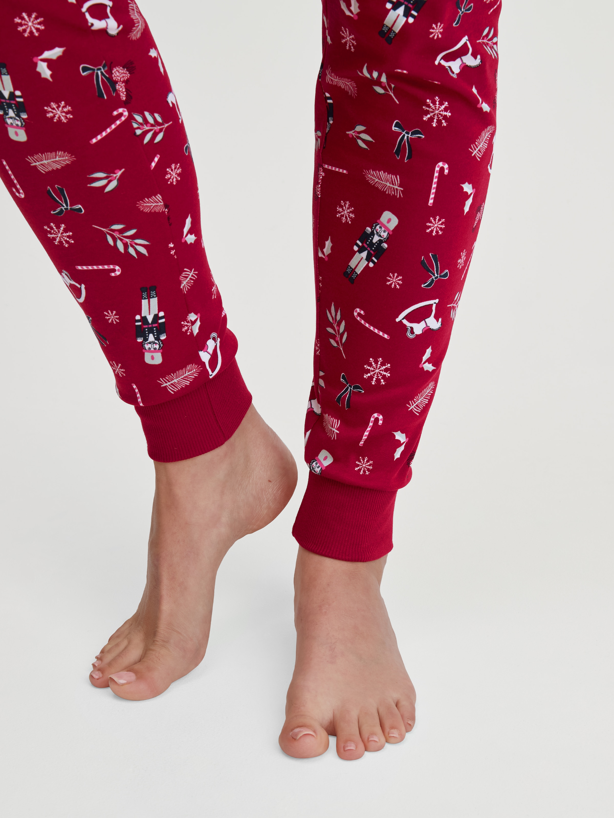 CALIDA Schlafanzug »Family & Friends« 2 tlg. Langarm, Rundhalsausschnitt, Weihnachts-Motive