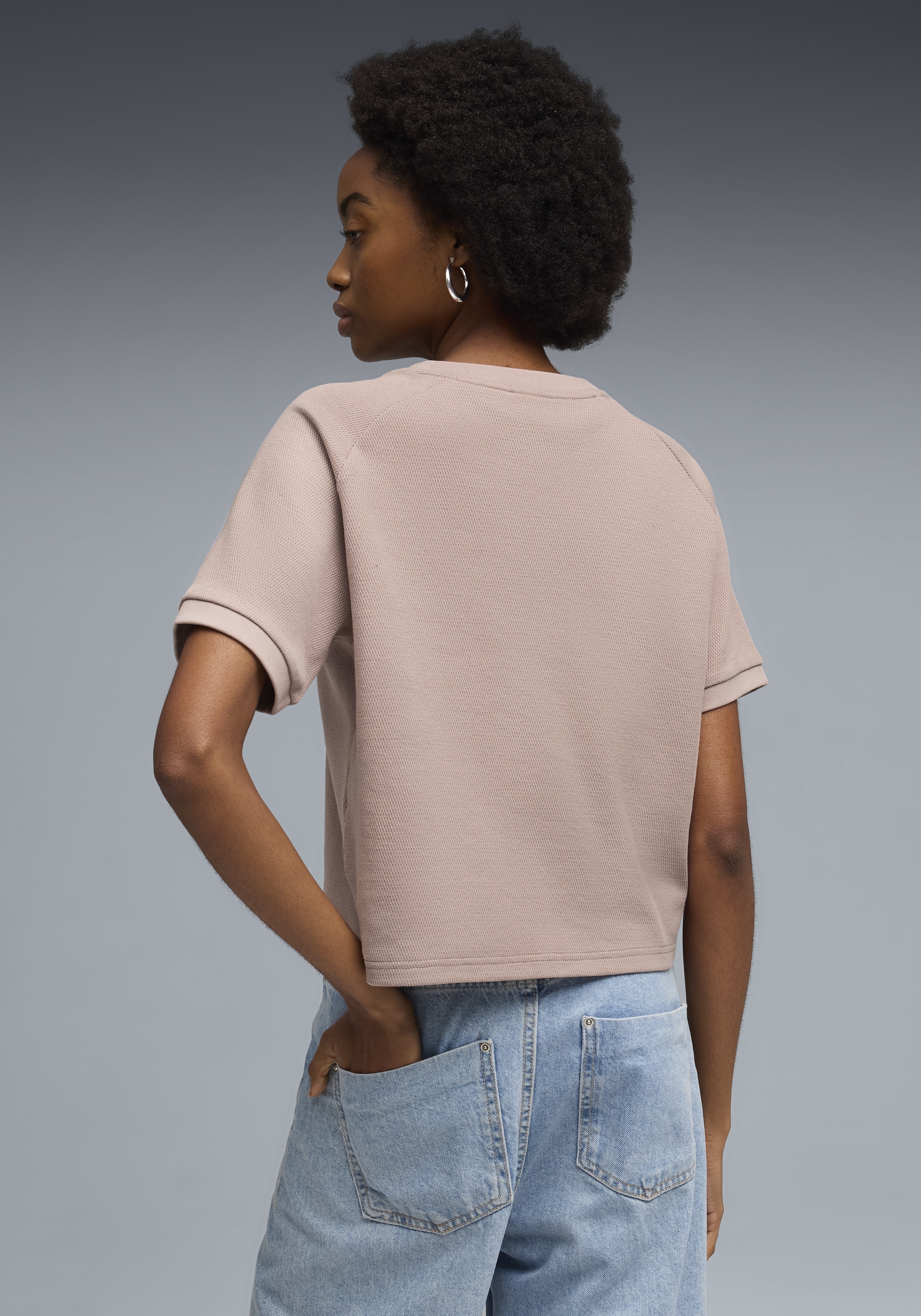 PUMA T-Shirt »CLASS RELAXED PINNACLE TEE« Kurzarm, für sportliche Aktivitäten