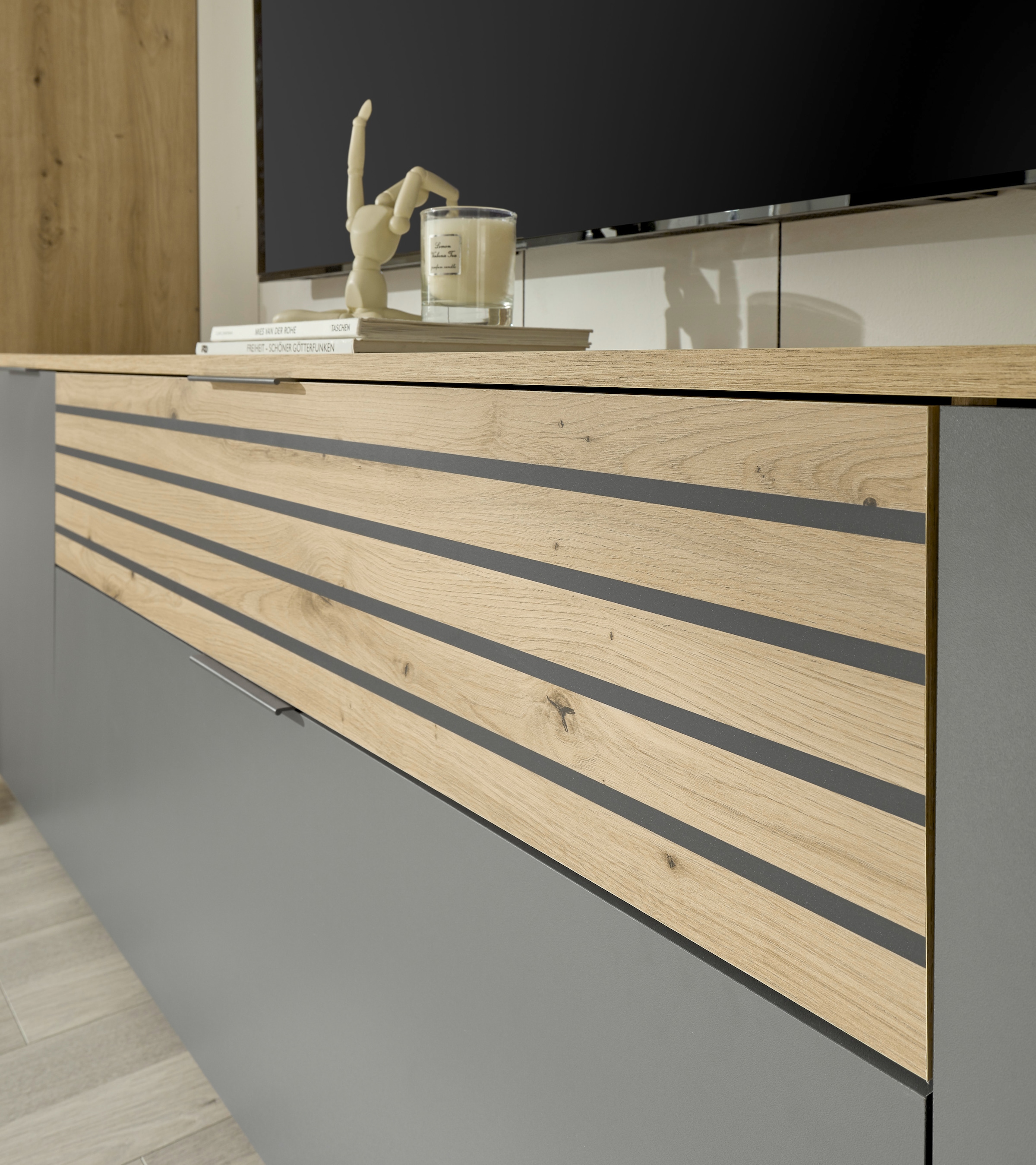 HBZ Wohnwand »inkl. LED-Beleuchtung Eiche Stripes Dekor, BxHxT 265x199x37 cm«, (Set, 4 St.), Vitrine inkl. LED-Beleuchtung, Lowboard, Wandboard und Hängevitrine