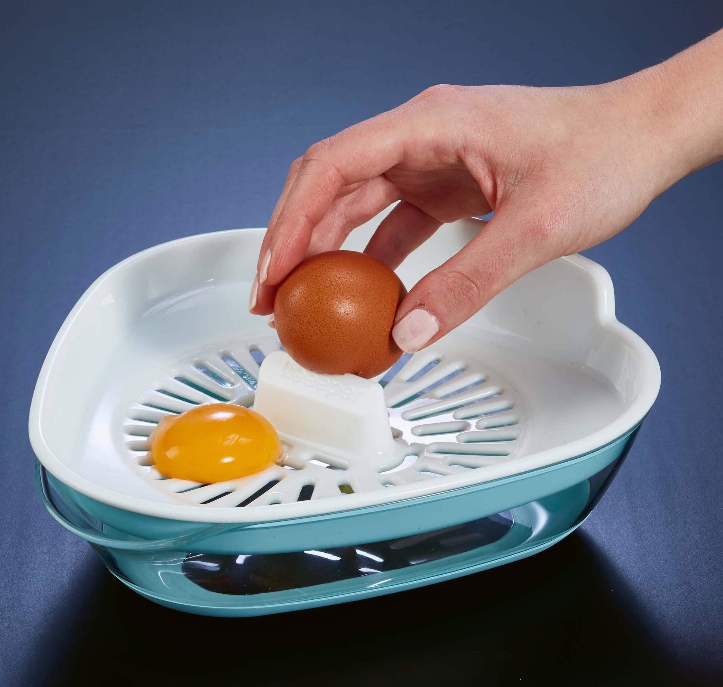 keeeper Eiertrenner »enzo«, für bis zu 10 Eier, inkl. Auffangschale online  kaufen | UNIVERSAL