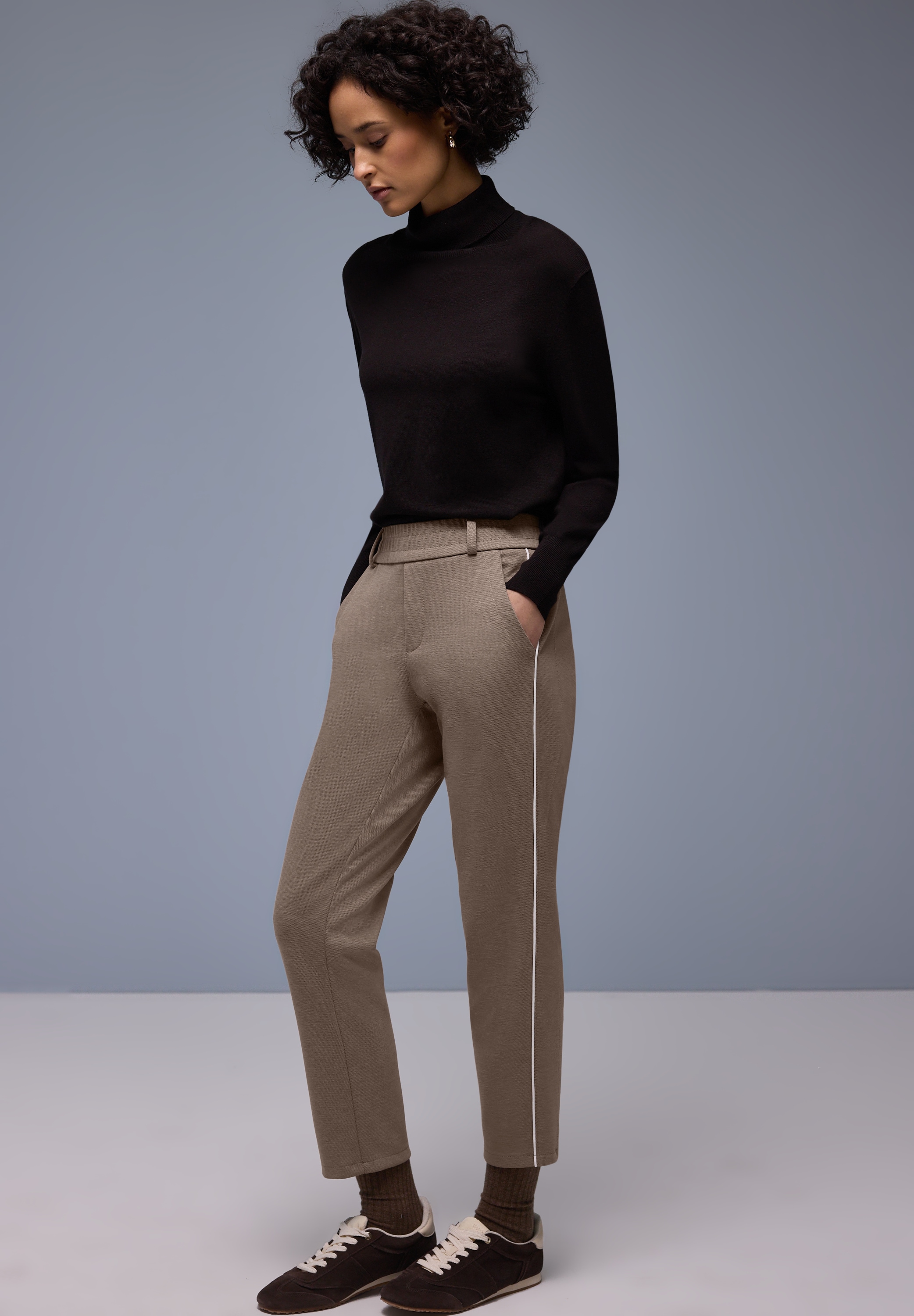 STREET ONE Stoffhose »Style Bonny Piqué«  mit Tape-Detail