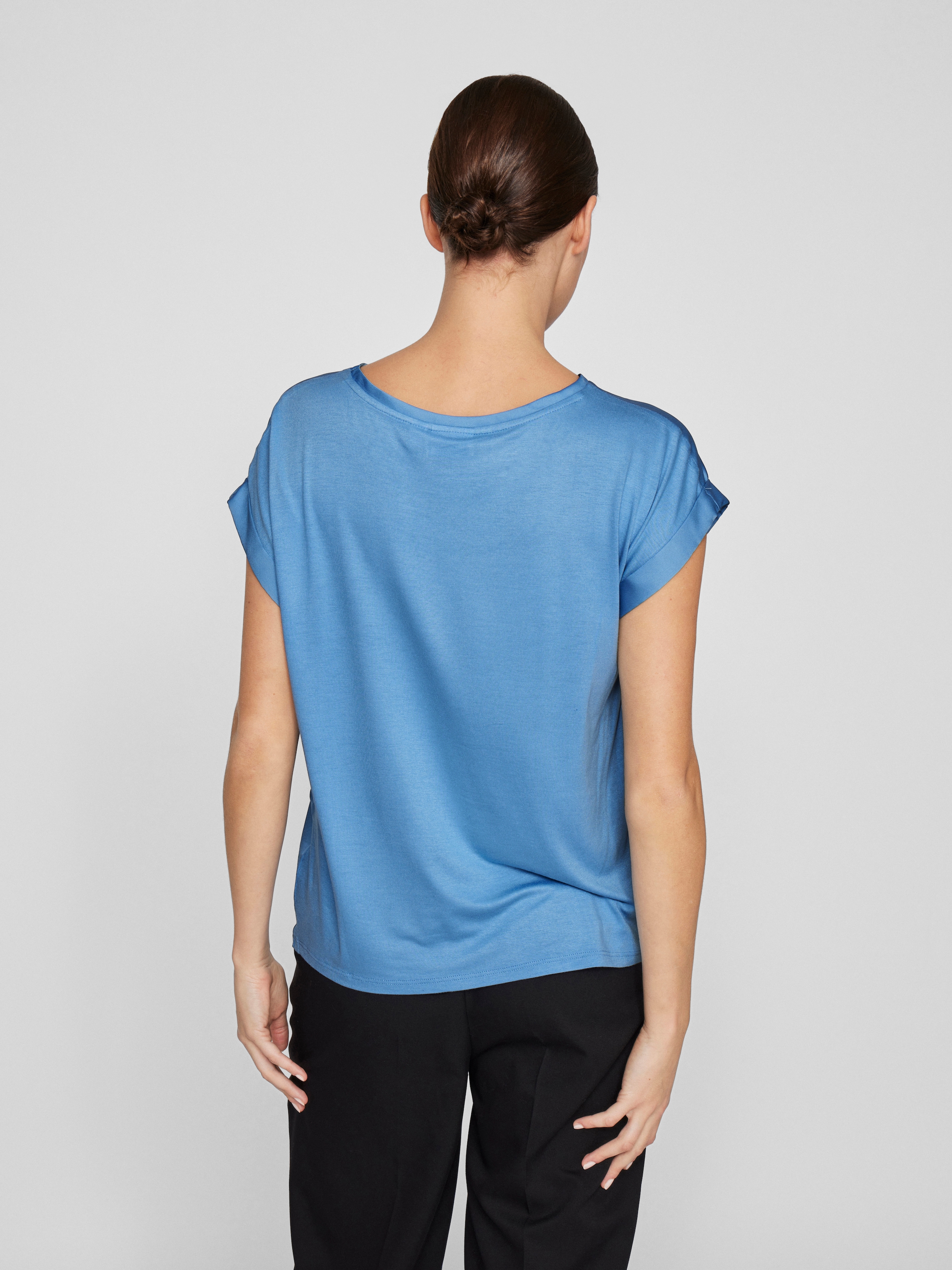 Vila Kurzarmshirt »VIELLETTE S/S SATIN TOP - NOOS«, Satin Optik
