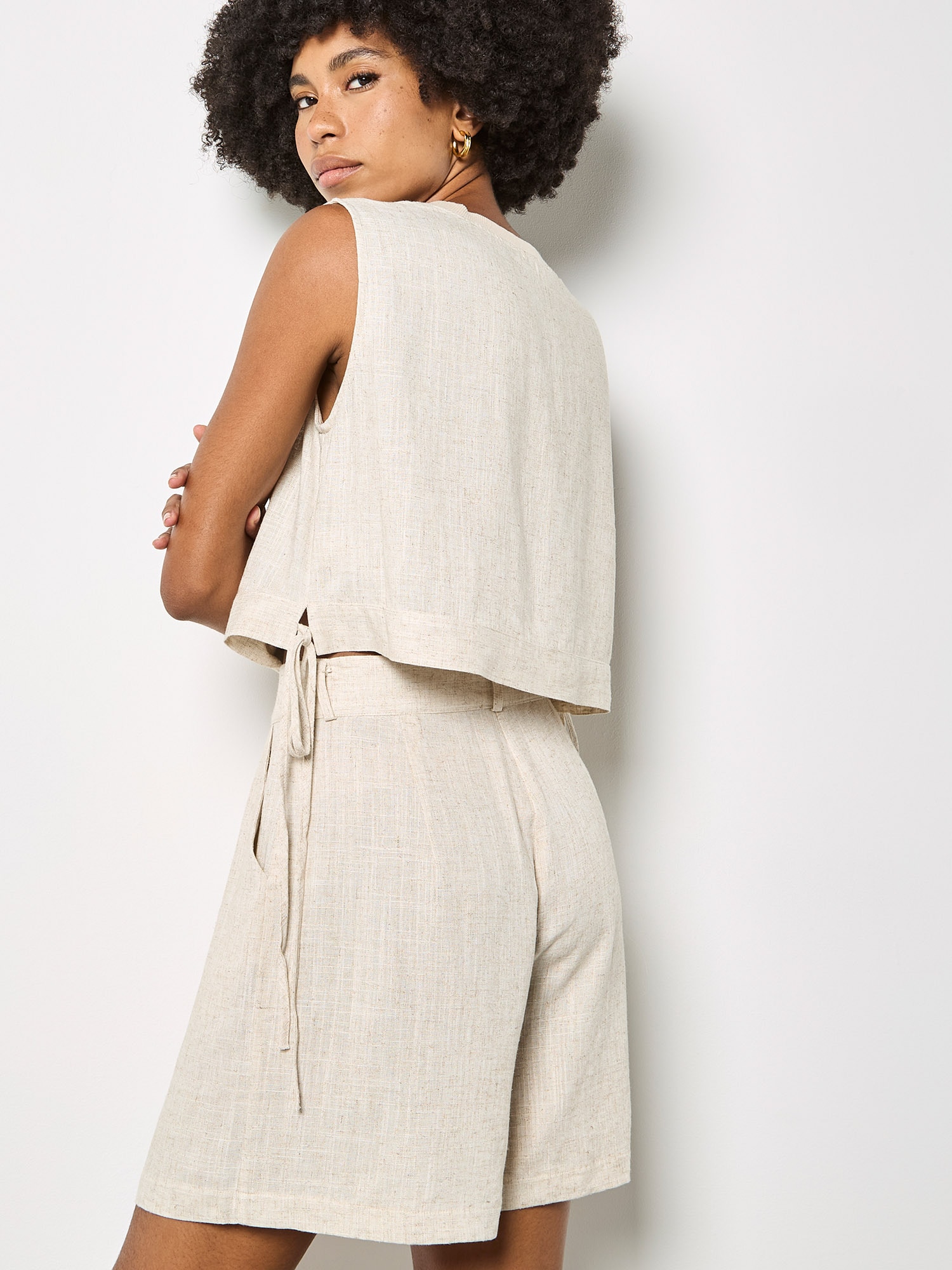Apricot Shorts »Mini-Shorts aus Leinenmischung«  mit Plissee-Detail