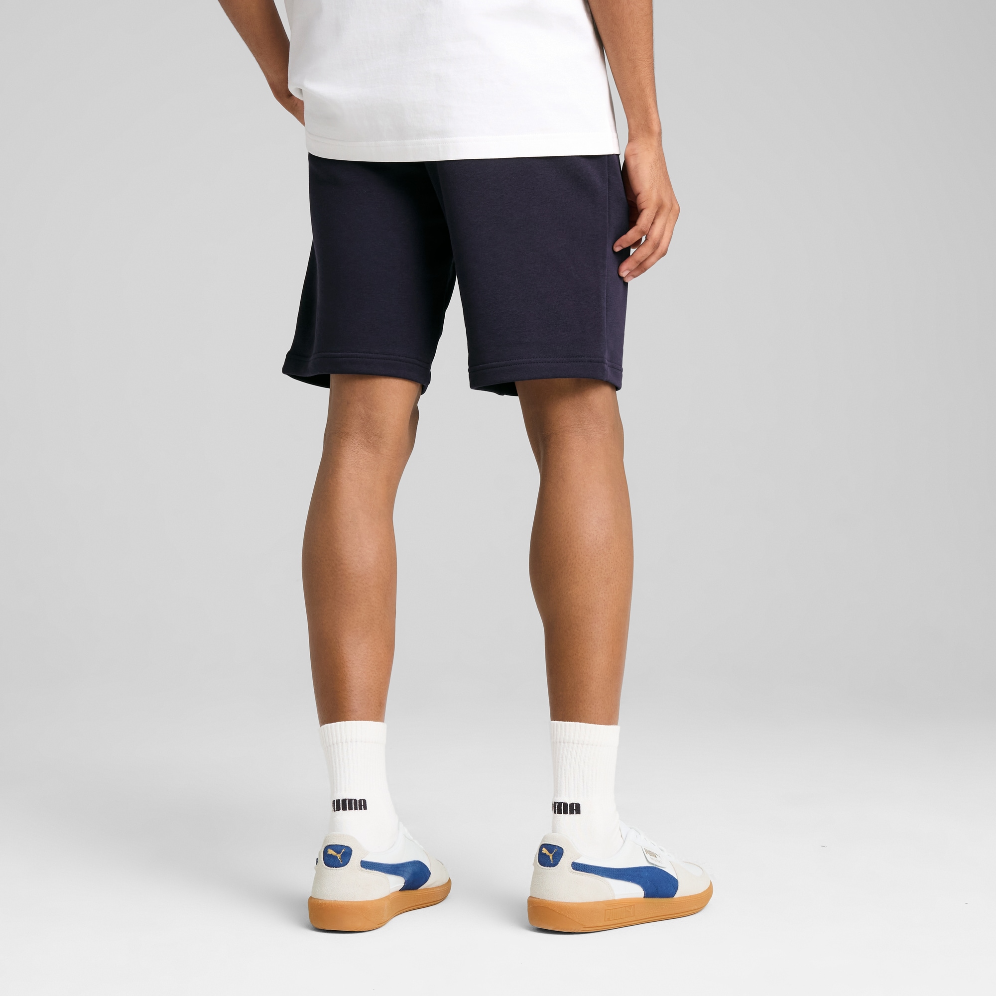 PUMA Trainingsshorts »ESS NO. 1 LOGO SHORTS 10"«, Sweatshorts mit weichem French Terry Material