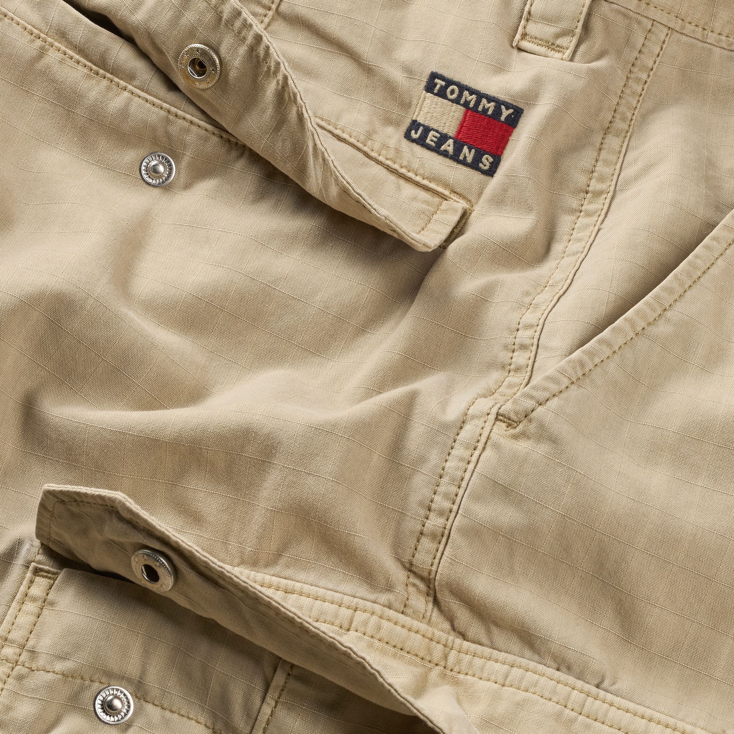 Tommy Jeans Cargoshorts »TJM OTIS CARGO REG SHORTS«, Mit Gürtelschlaufen