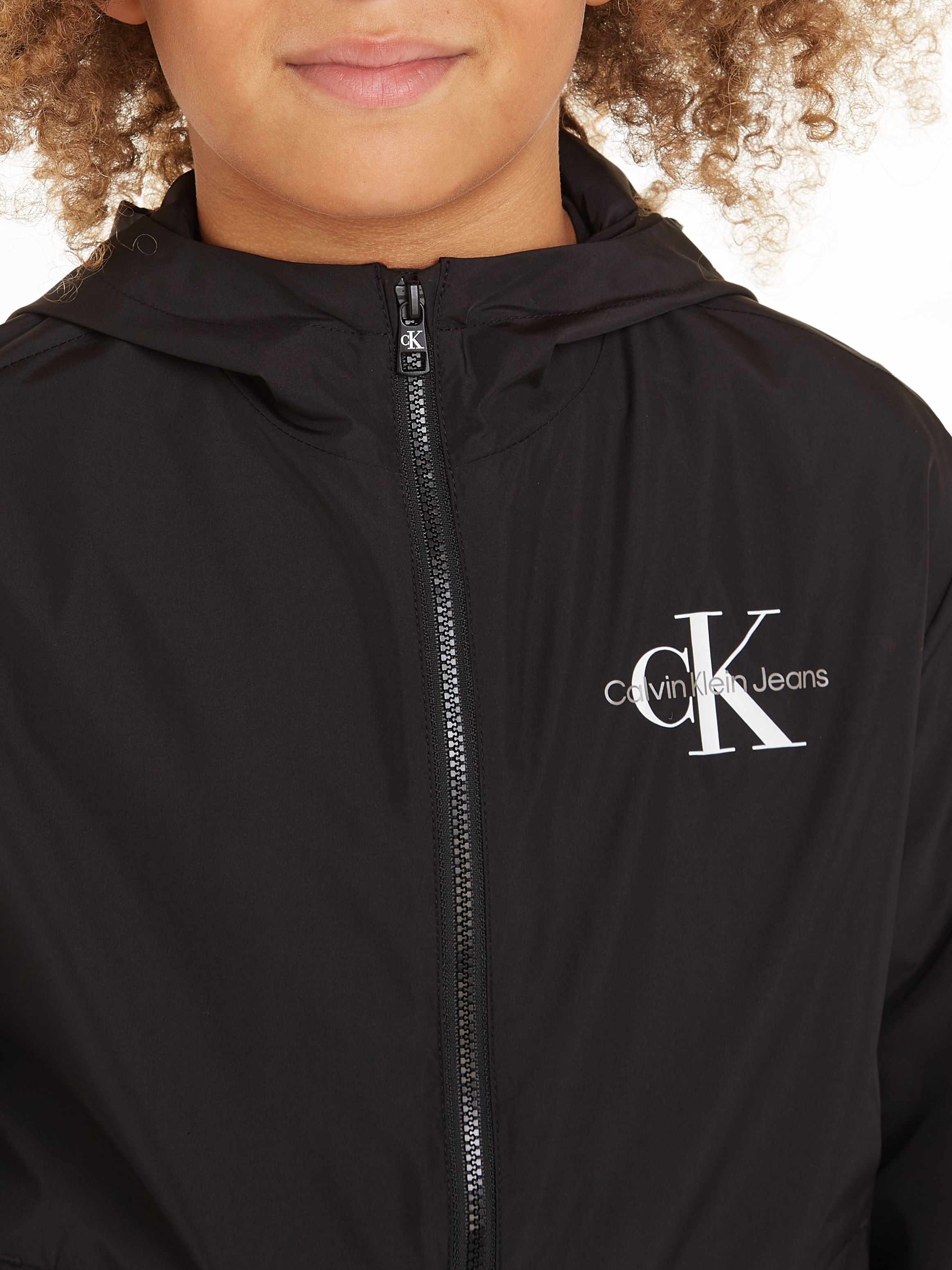 Calvin Klein Jeans Blouson »MONOLOGO ESSENTIAL JACKET«, mit Kapuze, Kinder bis 16 Jahre