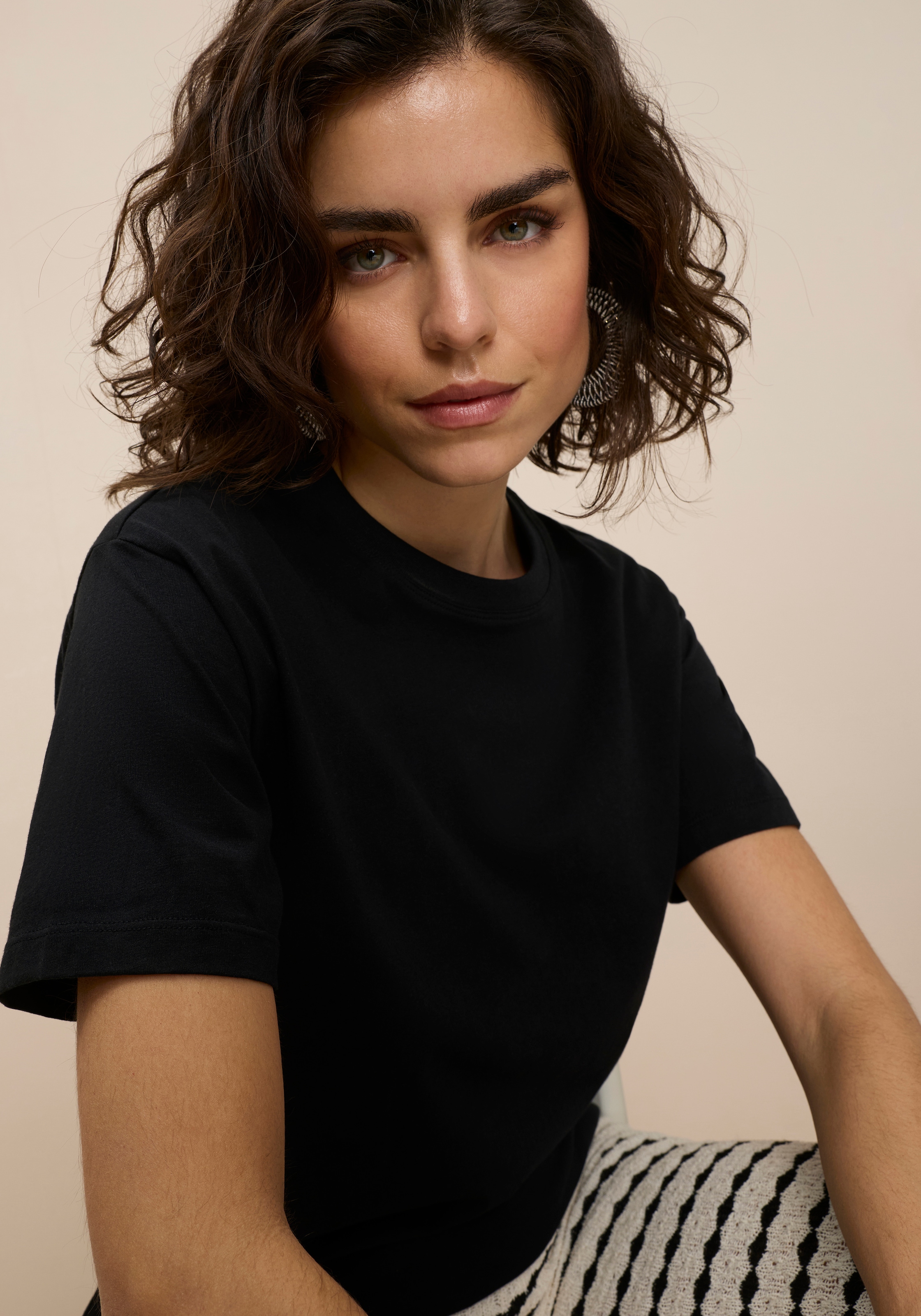 Tamaris Oversize-Shirt in Longform mit abgerundetem Saum