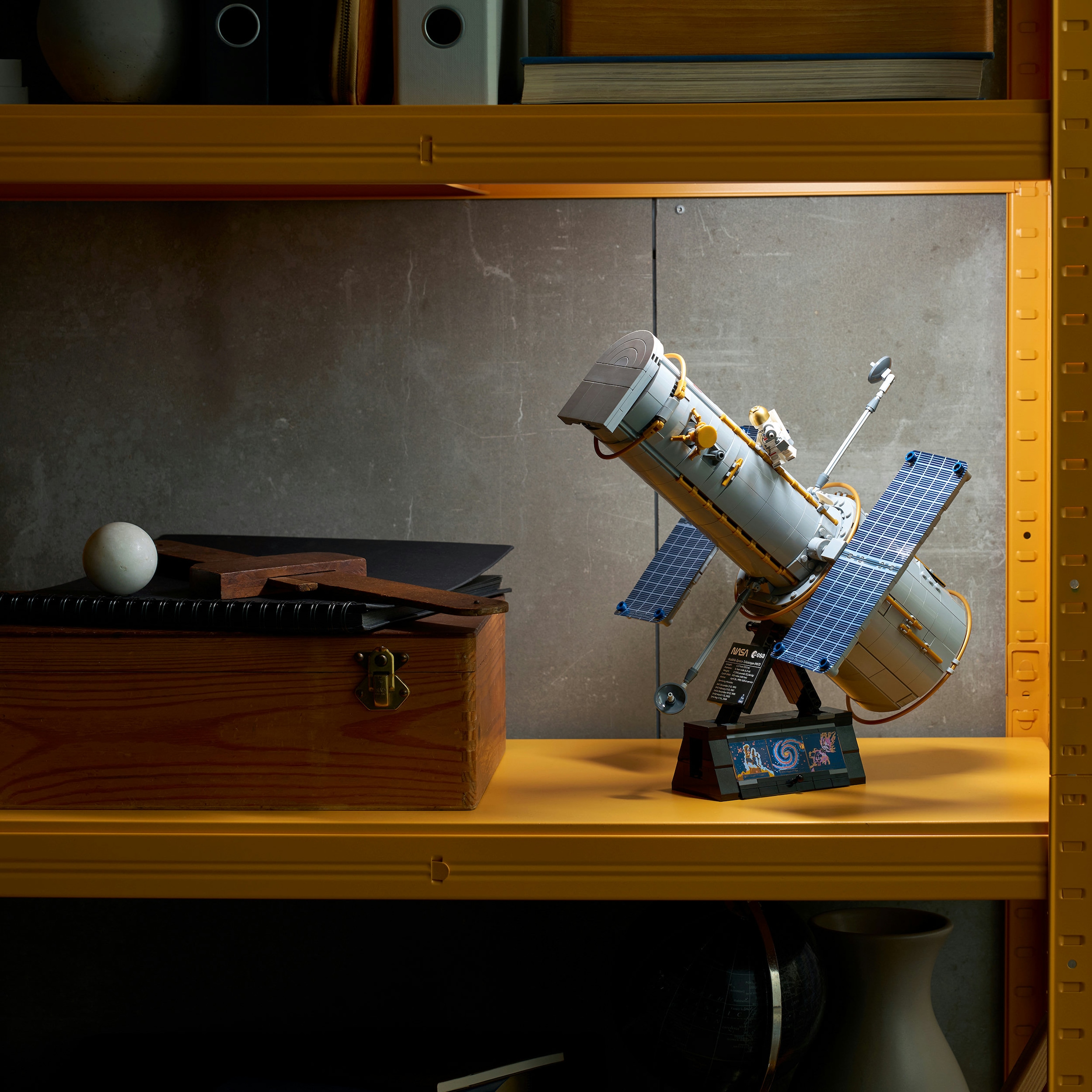 LEGO® Konstruktionsspielsteine »Hubble-Weltraumteleskop (11382), LEGO Icons« Made in Europe