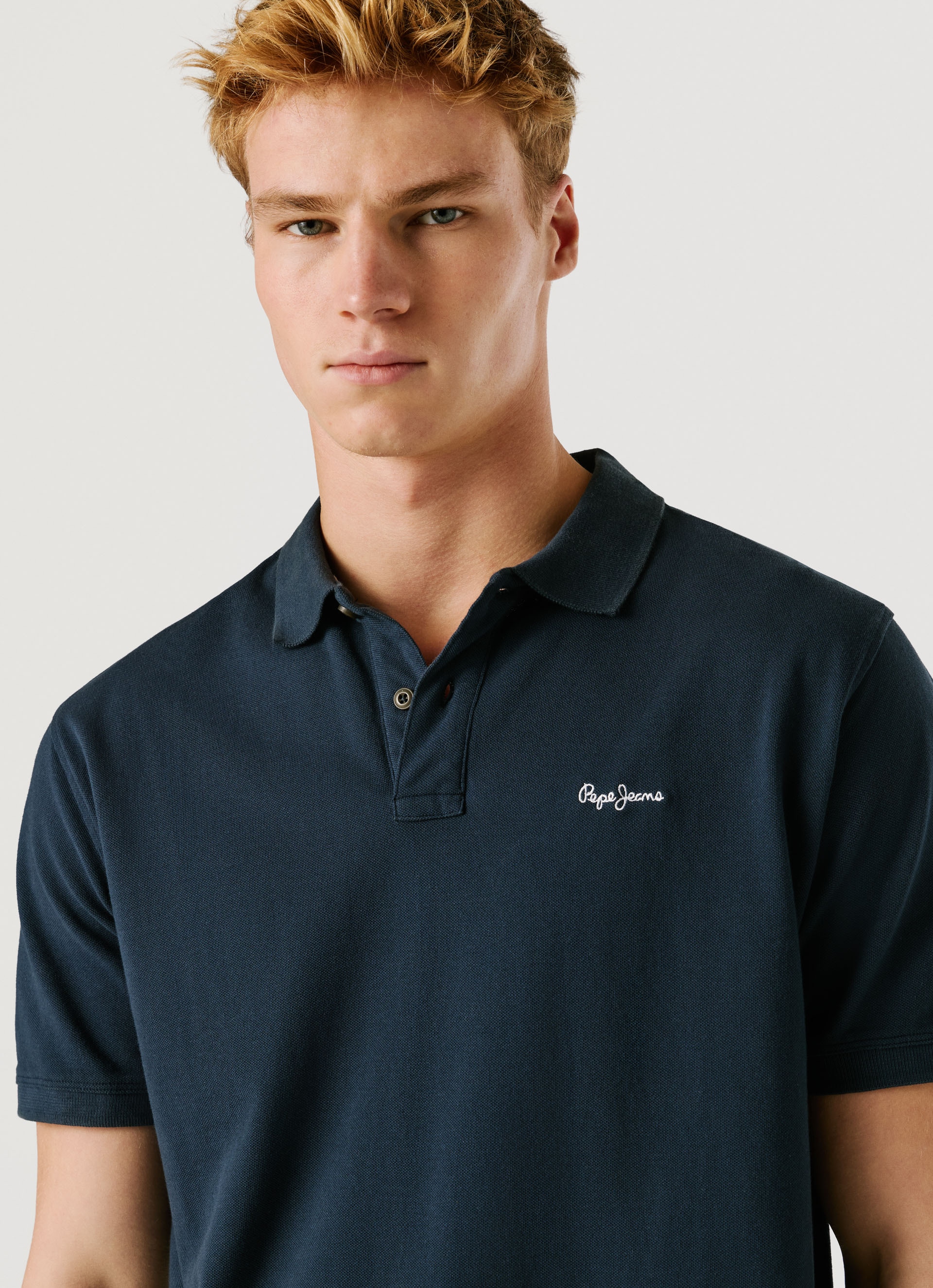 Pepe Jeans Poloshirt »OSCAR« aus Baumwoll-Piqué, mit Logostickerei
