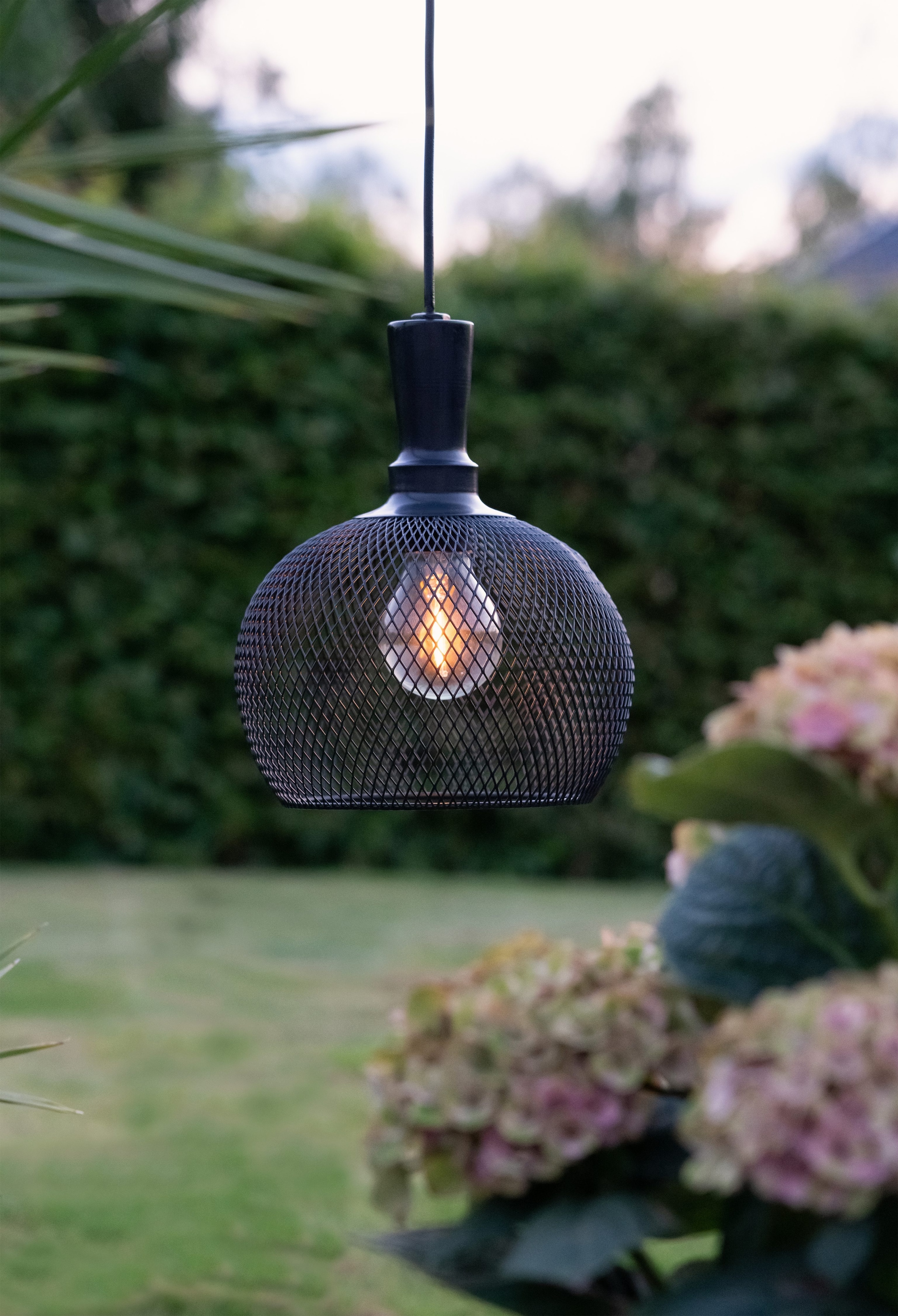Parforce Traditional Hunting LED Solarleuchte »Solarlampe Sunlight« LED-Board 1 Stk. Warmweiß Solar-Hängelampe aus Metall, 5Lm, Dämmerungssensor