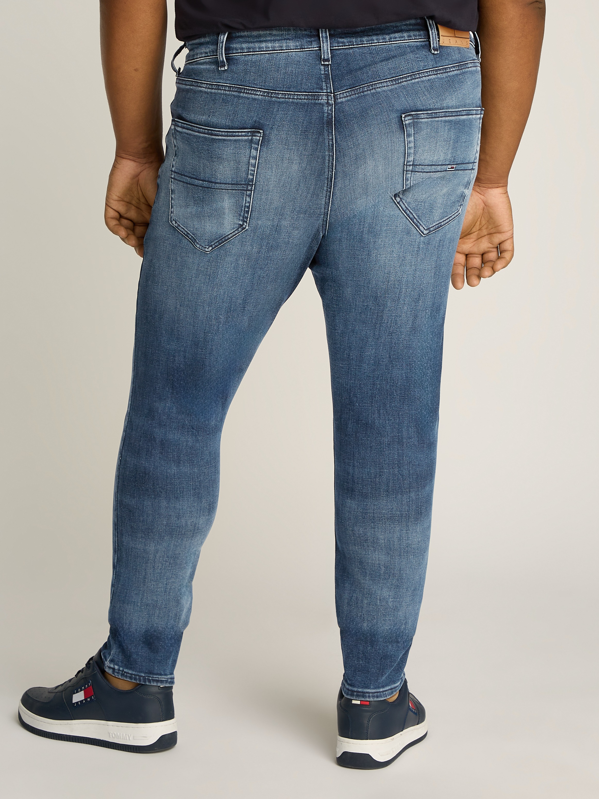 Tommy Jeans Plus Slim-fit-Jeans, in Großen Größen, stoned wash Optik