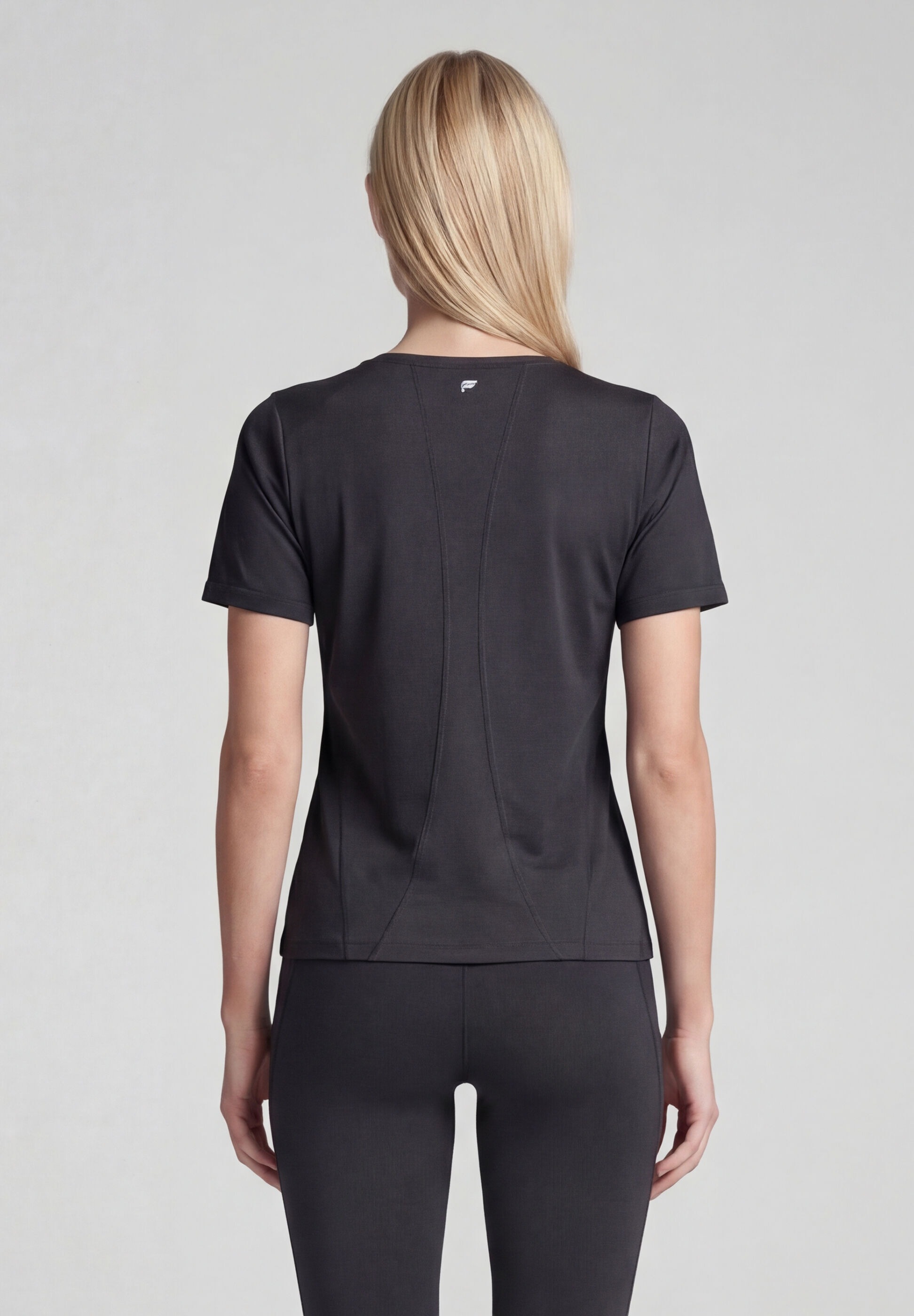 Fabletics Shirttop »Fabletics Top FEATHER TECH+ SHORT-SLEEVE TOP« aus leichtem Gewebe