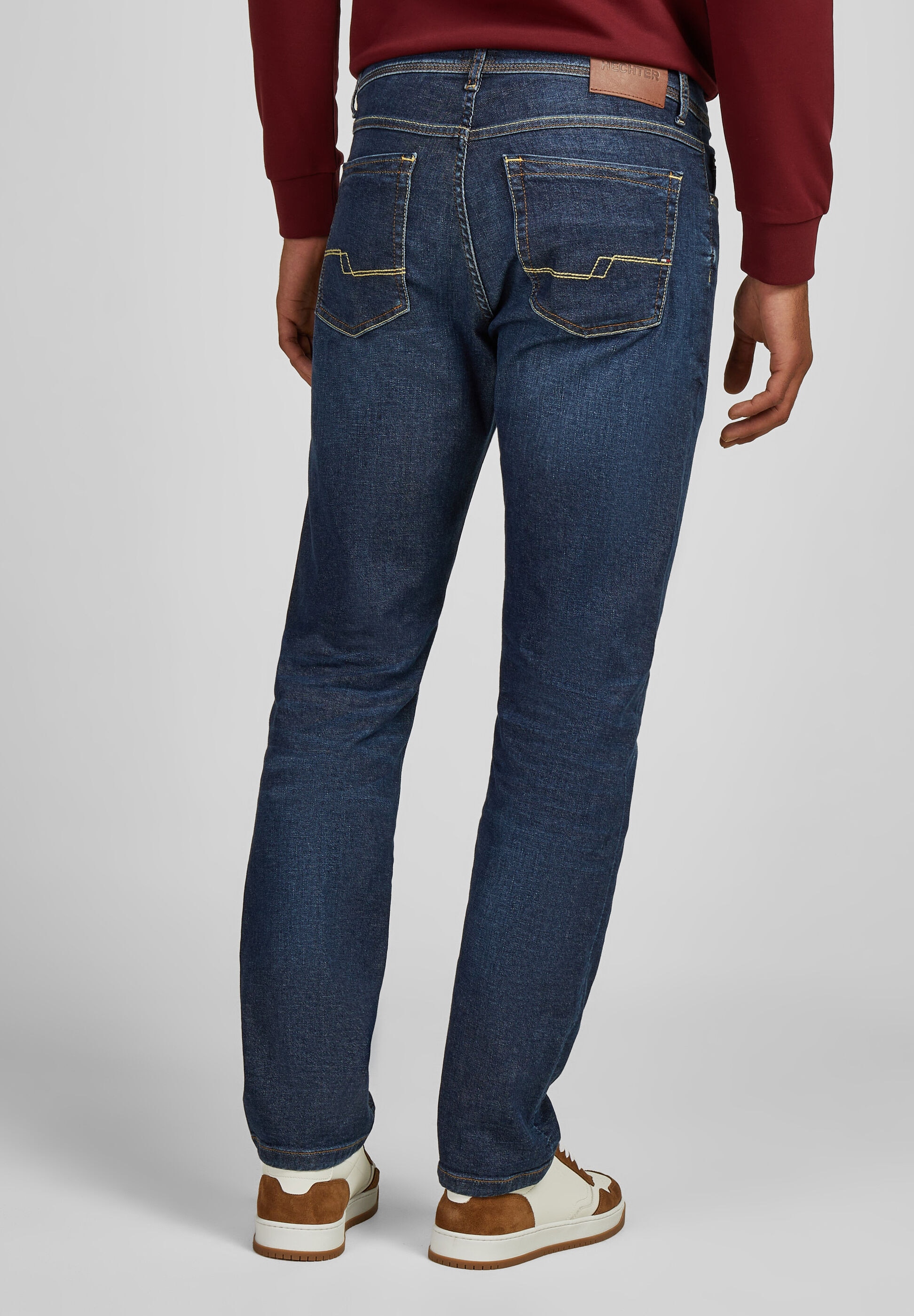 HECHTER PARIS 5-Pocket-Jeans »HECHTER PARIS FM Hose« Im Regular-Tapered-Fit-Design
