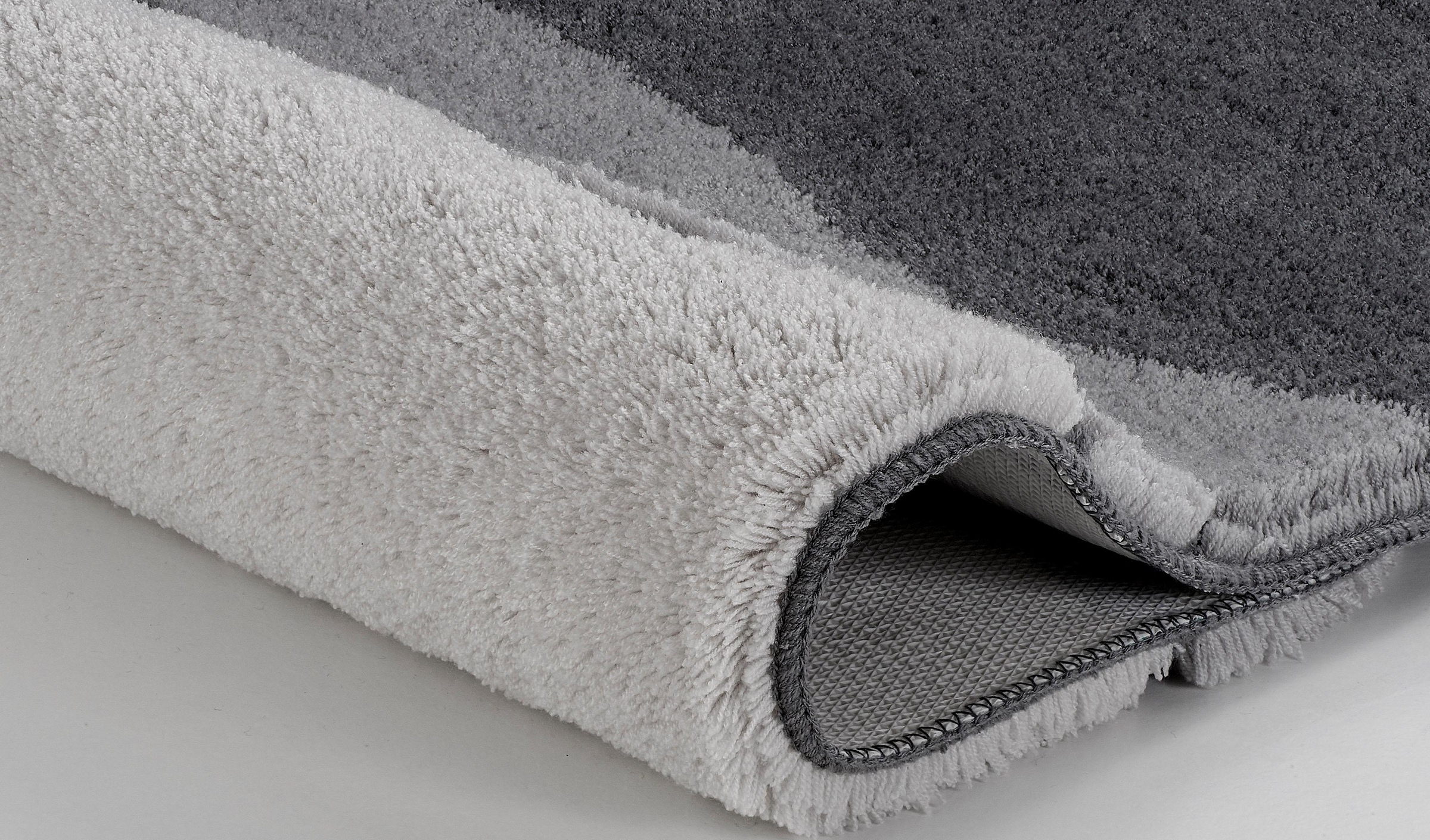 Kleine Wolke Badematte »Siesta«, rutschhemmend beschichtet, fußbodenheizungsgeeignet, Badteppich, oval, Wellen Design, Hoch-Tief Effekt, waschbar