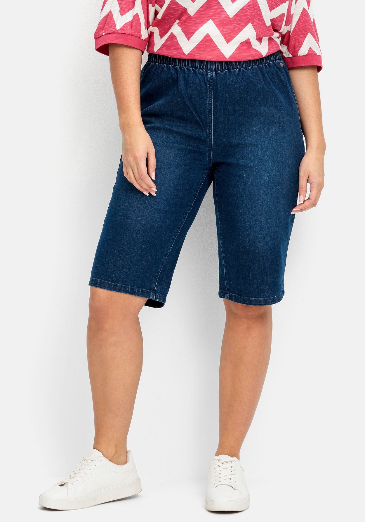 Sheego Bermudas »Schmale Jeans-Bermudas aus elastischer Denimqualität«