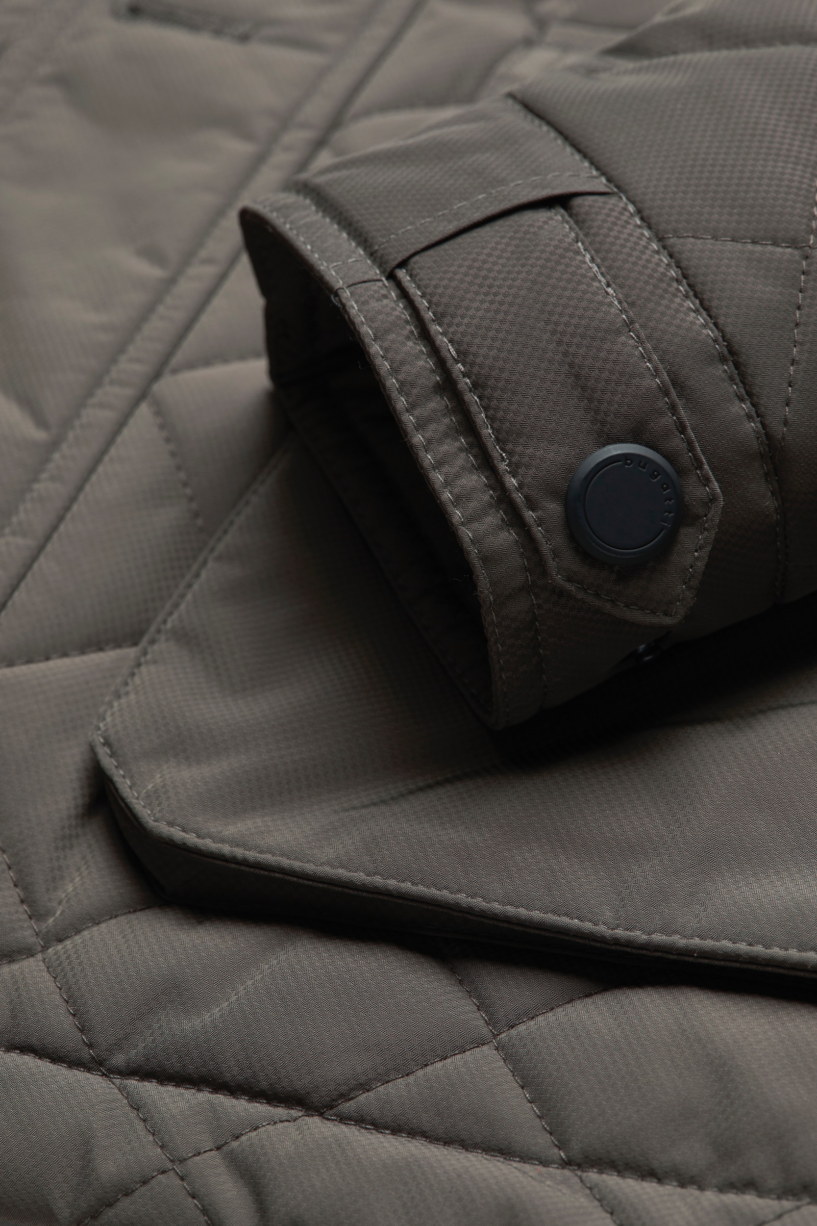 bugatti Kurzjacke ohne Kapuze im Rautenstepp