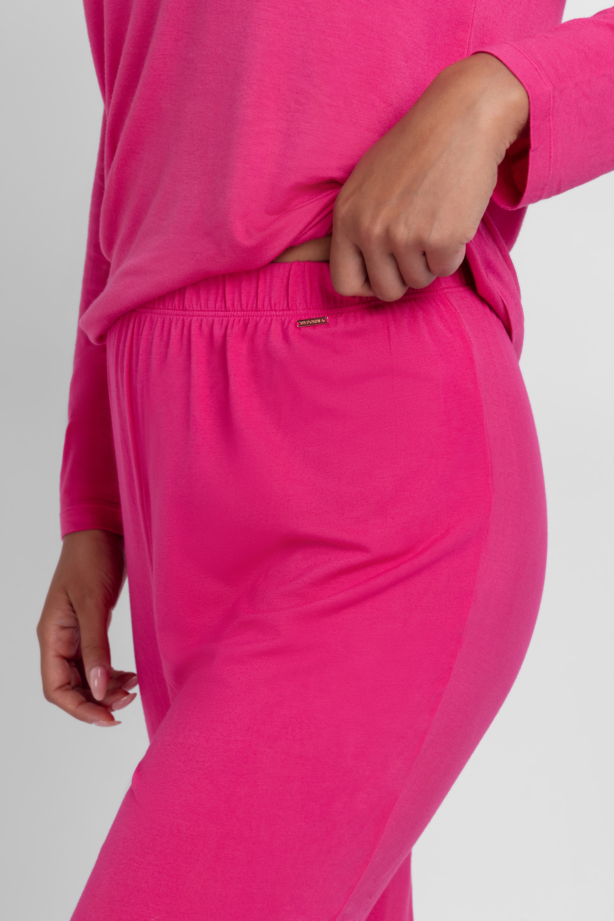 Dorina Pyjama »ORIGINS«, (2 tlg.), Spitze, weich, Langarm, bequem, feminin