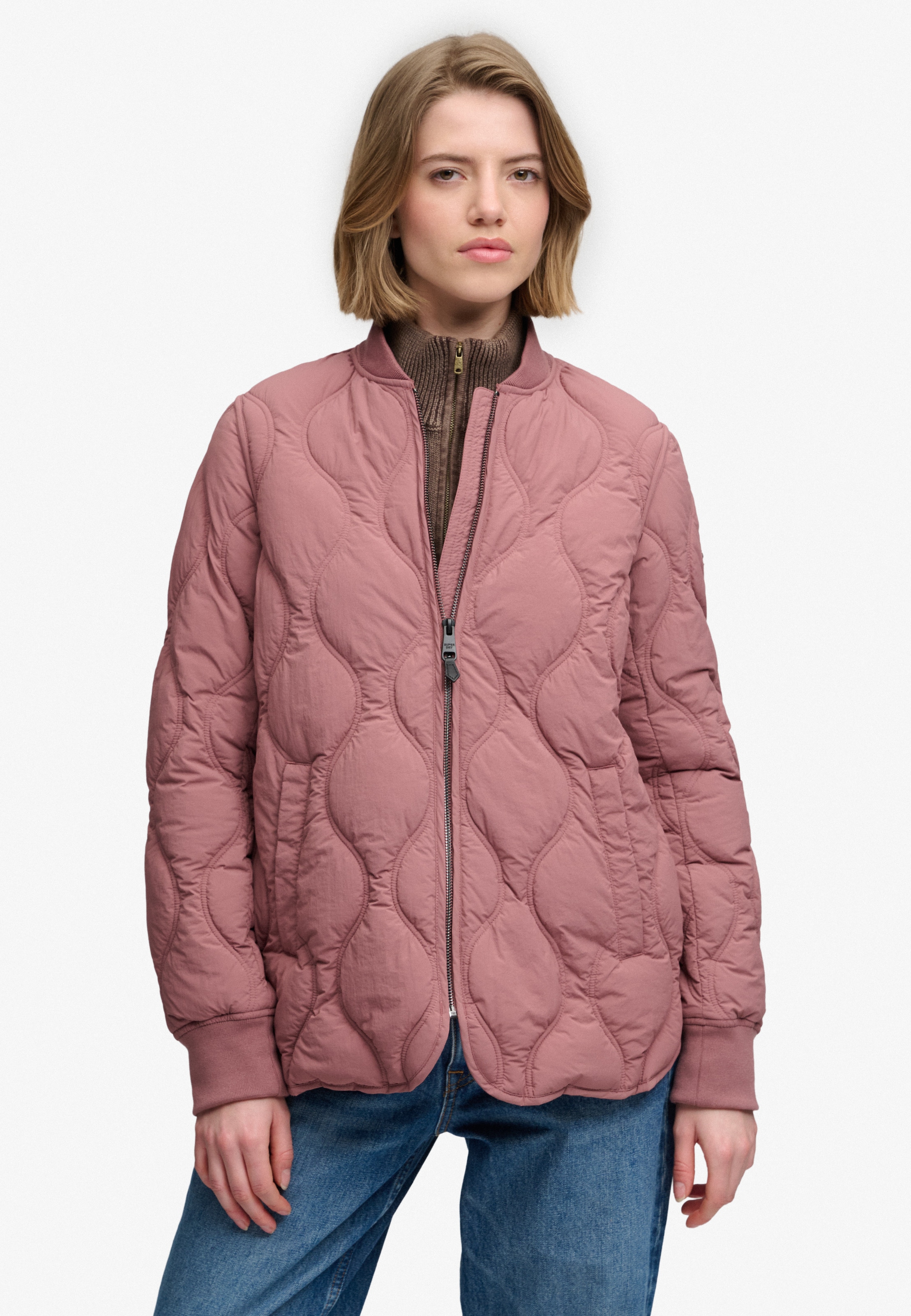 Superdry Steppjacke »SHORT ONION QUILT LINER JKT« mit Reißverschluss, aus Nylon, Relaxed Fit, unifarbene Optik