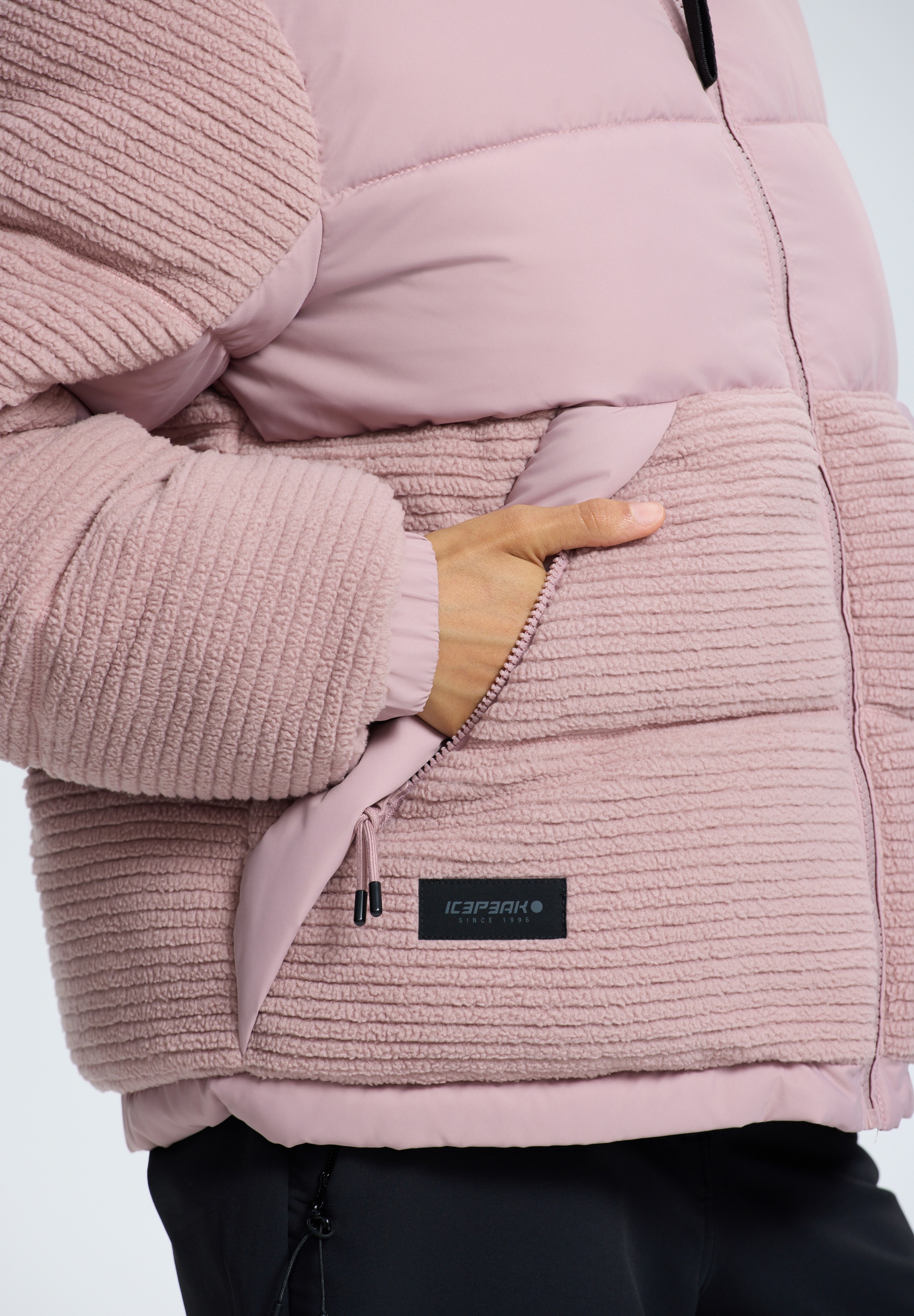 Icepeak Steppjacke »ICEPEAK AALAT« mit verstellbarer, einrollbarer Kapuze, mit elastischen Ärmelbündchen