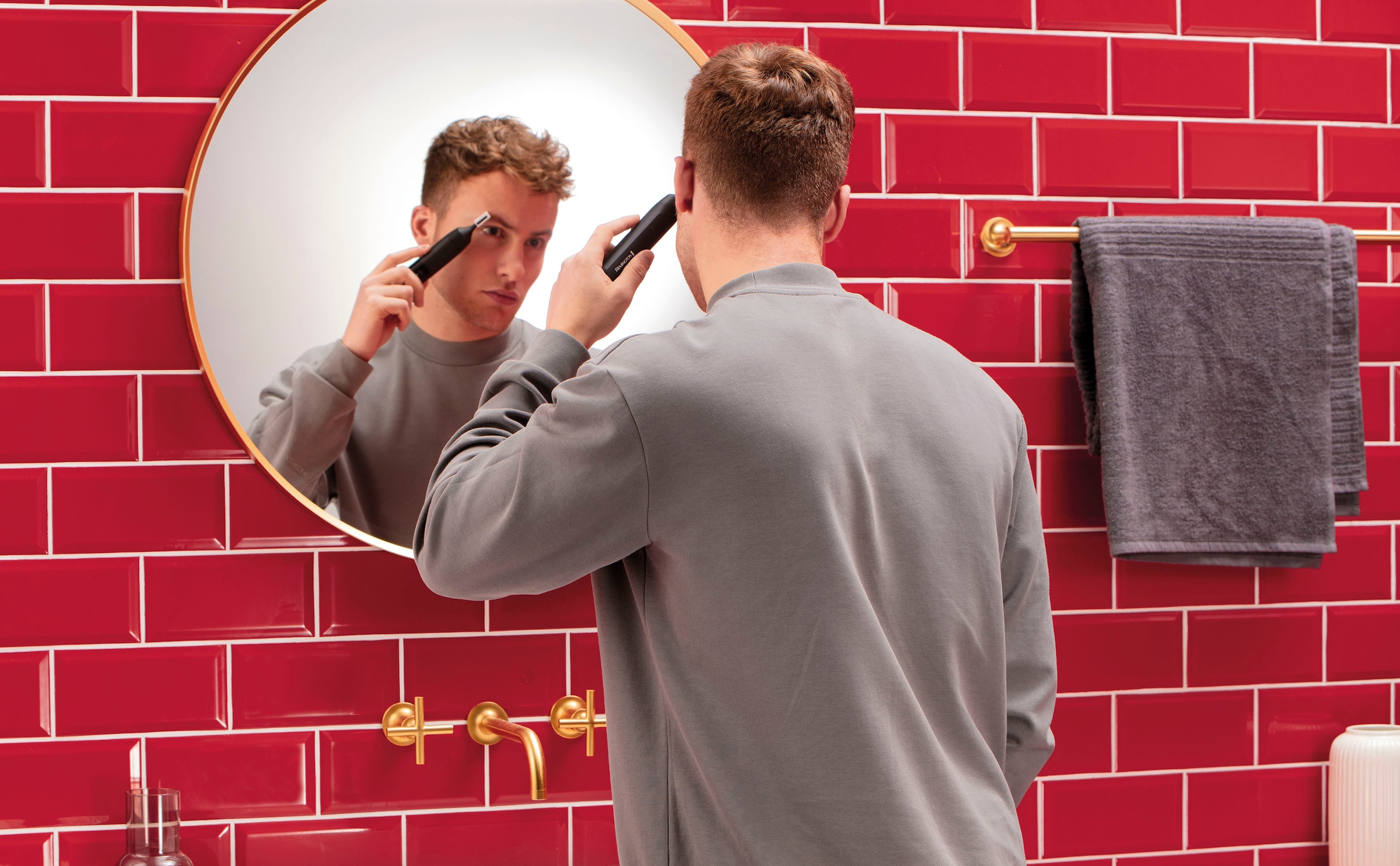 Remington Elektrogesichtshaarentferner »Trim & Fit Detail Kit NE8000«, 2 St. Aufsätze, Damen und Herren, batteriebetrieben (1xAA inklusive), Pinzette & Kamm