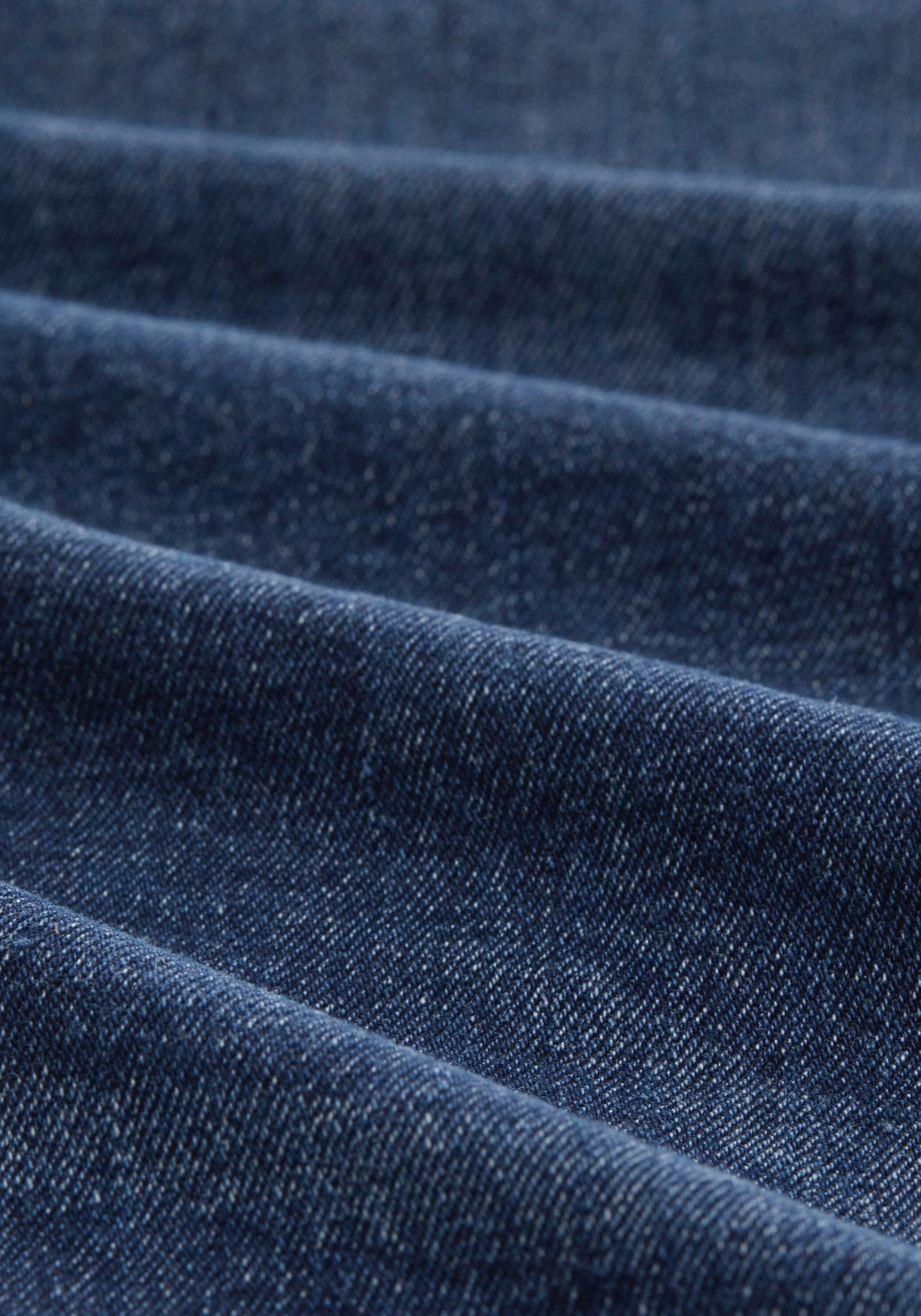 ♕ Straight«, mit TAILOR Logo-Print 5-Pocket-Jeans TOM »MARVIN kleinem bei