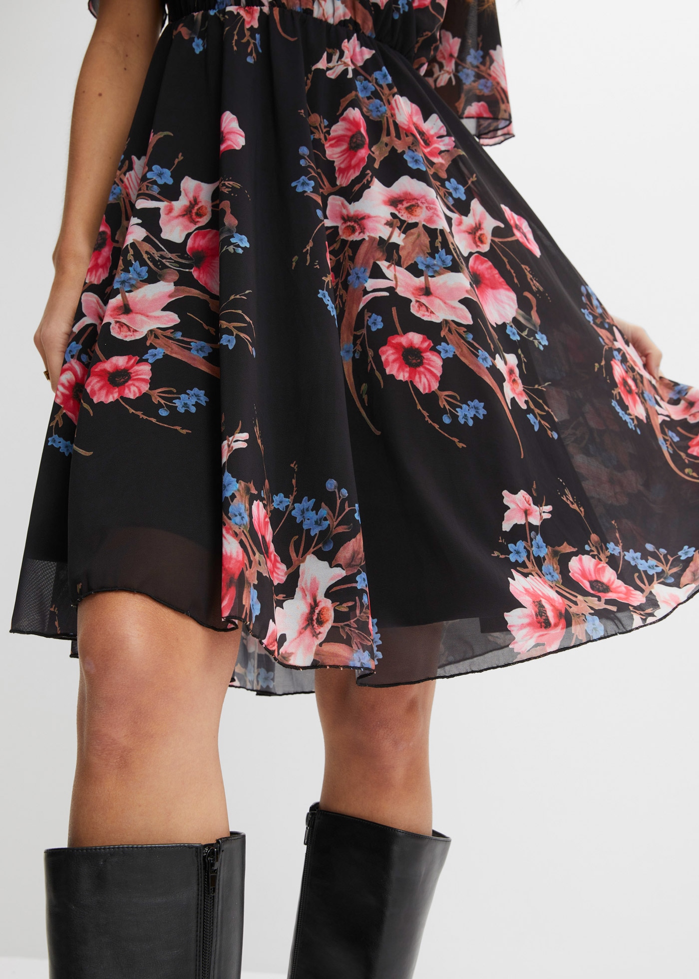 bonprix Minikleid für den Alltag, aus Polyester und Elasthan, ausgestellte Passform