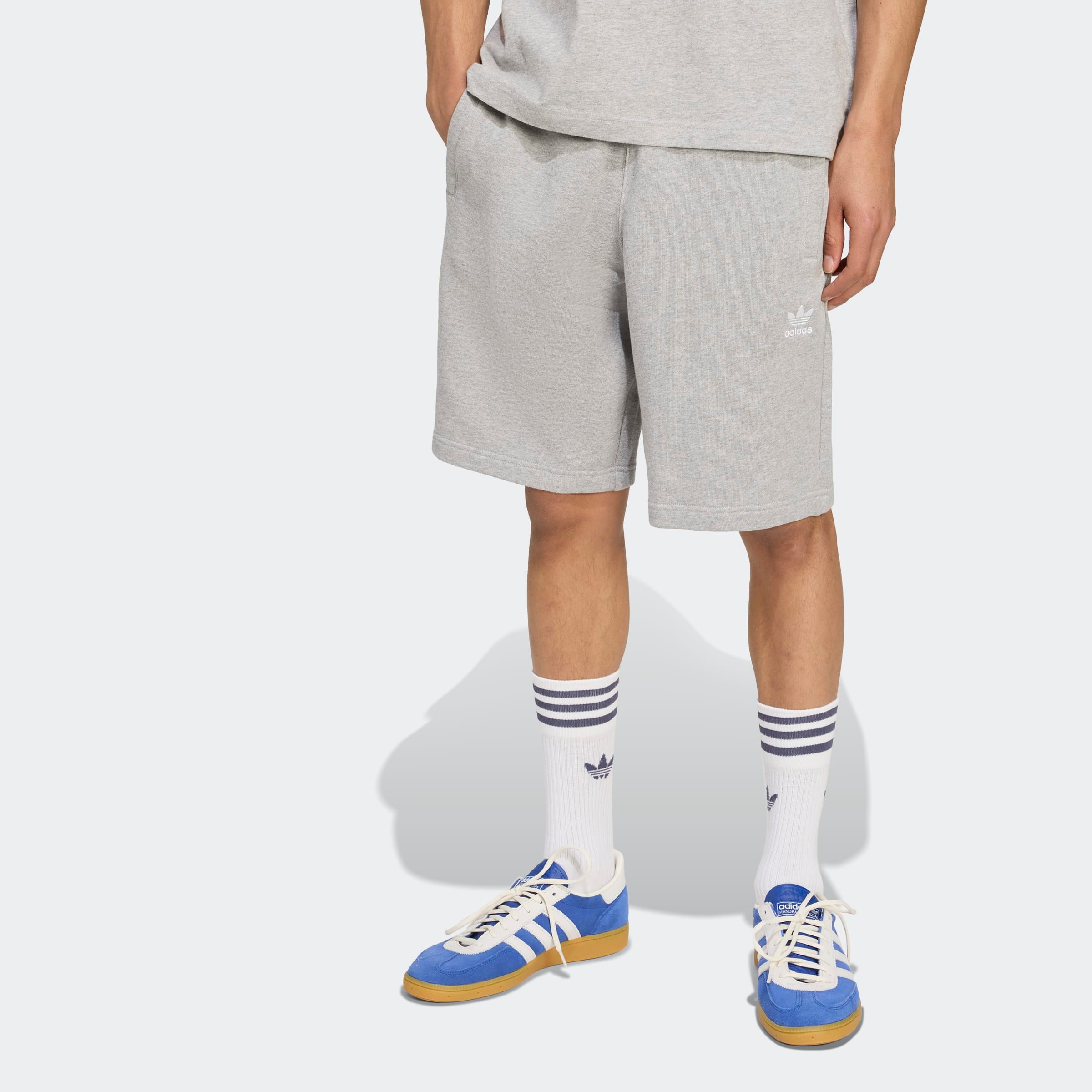 adidas Originals Shorts »ESSENTIALS TREFOIL«  Essential Sweat Shorts mit Logo, aus weichem French-Terry Material