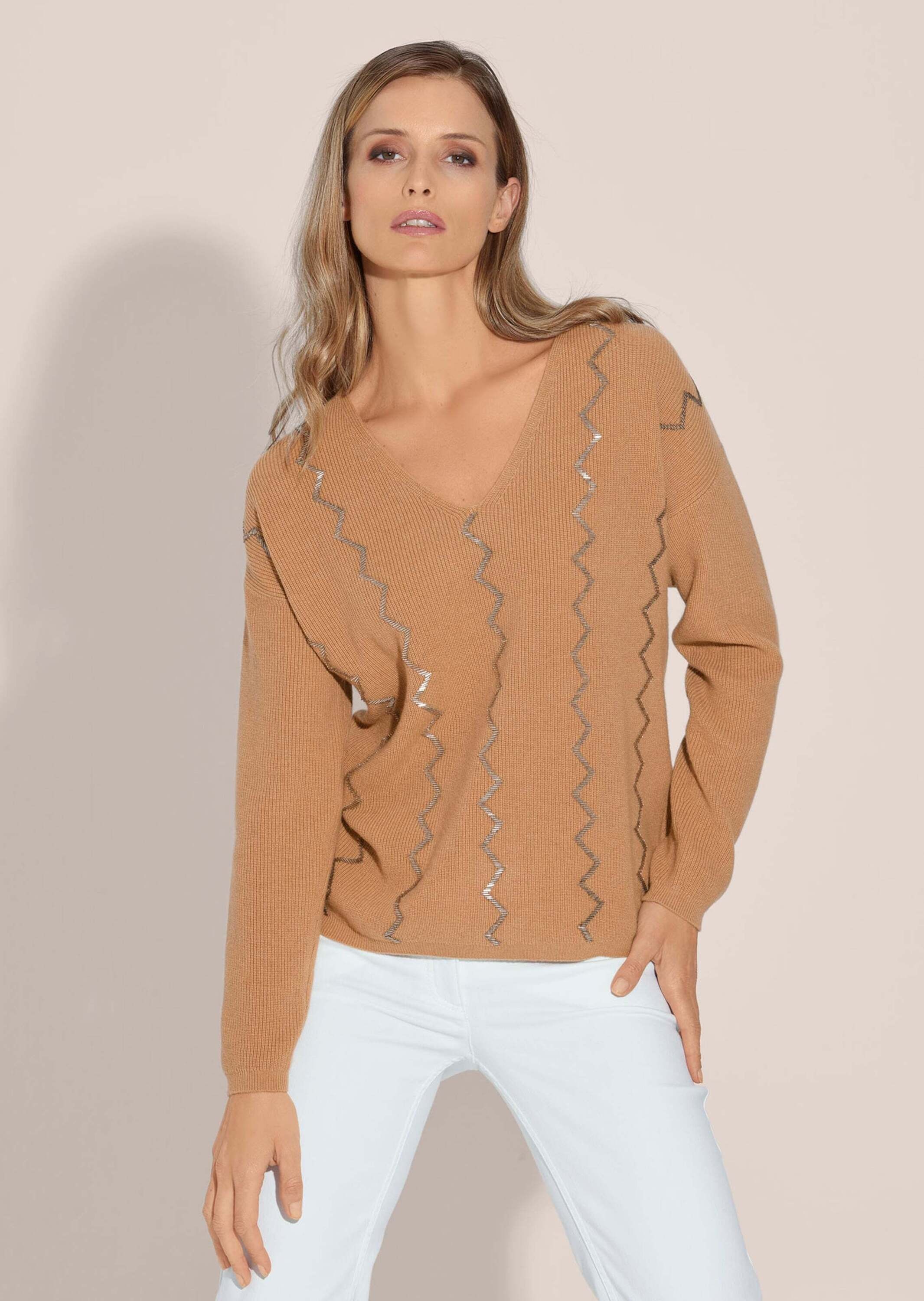 MADELEINE Longpullover »Pullover Oversize-Pullover mit aufwändiger Dekoration«