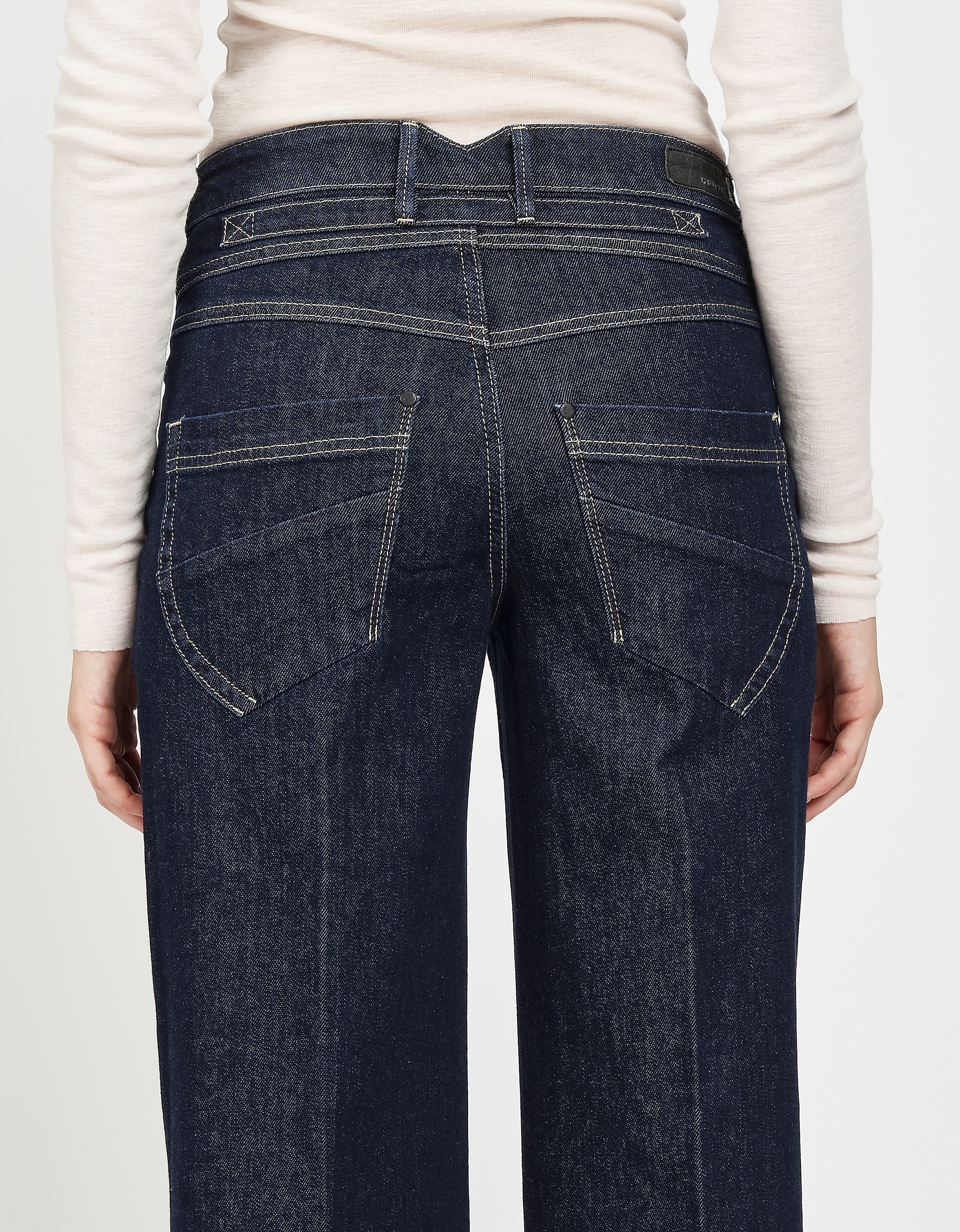 GANG Weite Jeans »94MEDINA WIDE«, mit Knopfverschluss - angelehnt an die Amelie Wide