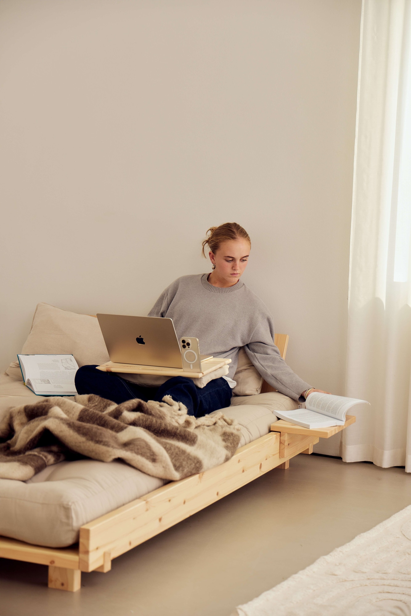 Karup Design Bettgestell »Social Bed, Bett mit oder ohne verstellbares Zubehör, ohne Matratze«, Bett wahlweise mit oder ohne Rückenlehnen und Ablagen. Ohne Matratze