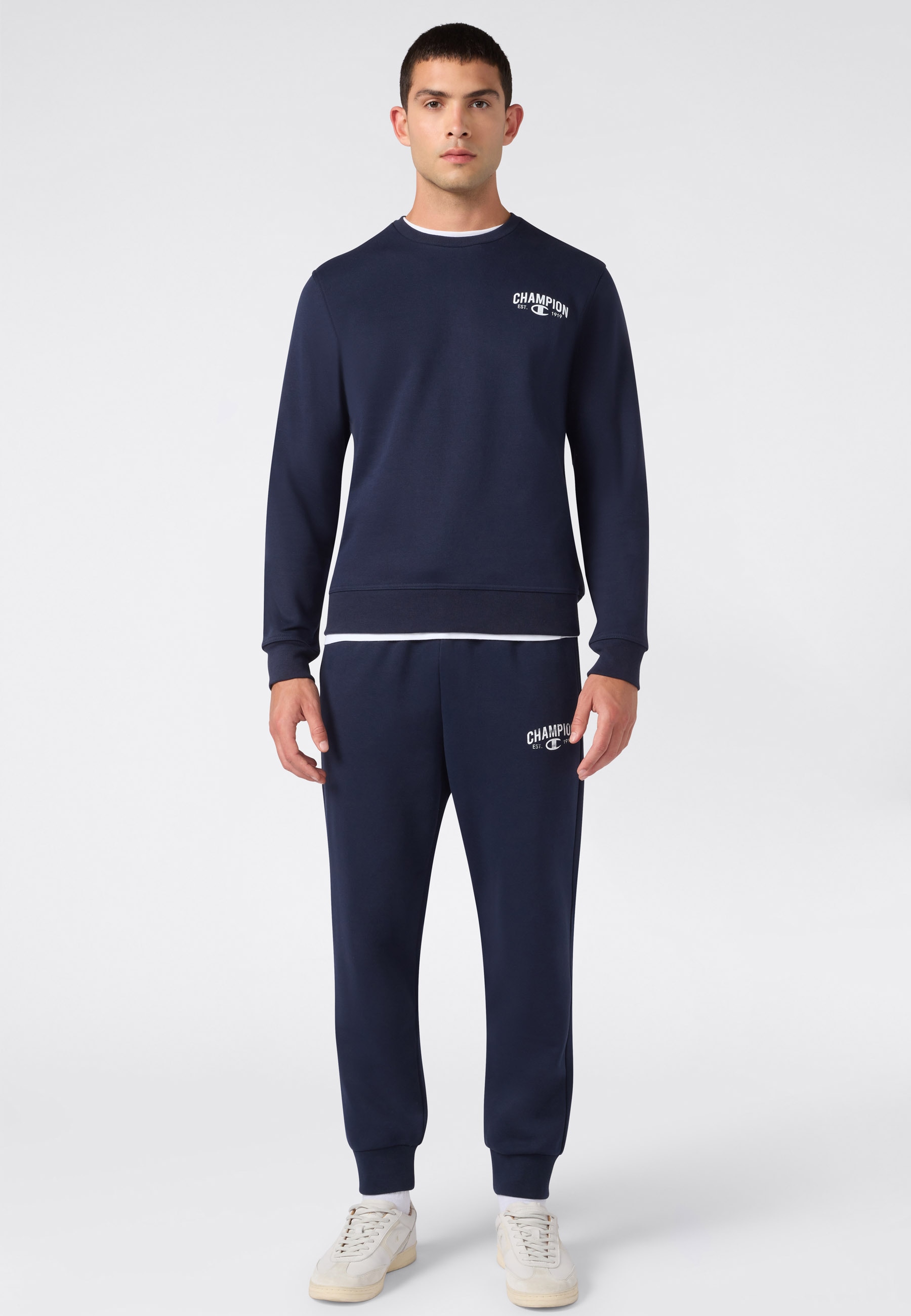 Champion Jogginghose »SPORTWEAR JOGGERS Standard Fit«  mit sportlichem Look, für Freizeit und Sportmode, schlichter Stil