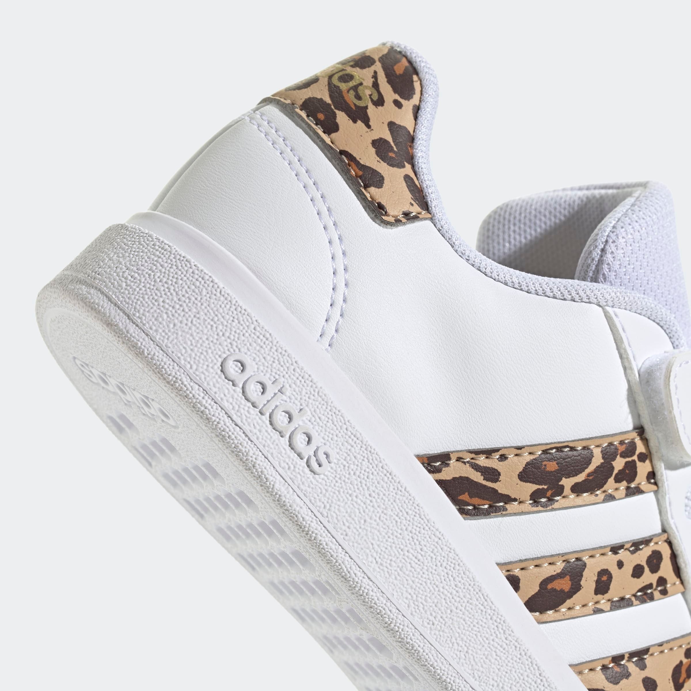 adidas Sportswear Sneaker »GRAND COURT 2.0 KIDS«, Design auf den Spuren des adidas Superstar