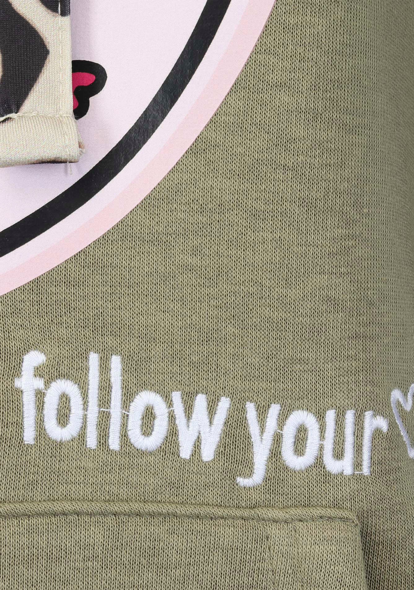 Zwillingsherz Hoodie, mit "Wild at Heart"-Aufdruck und Bindebänder in Leo-Optik
