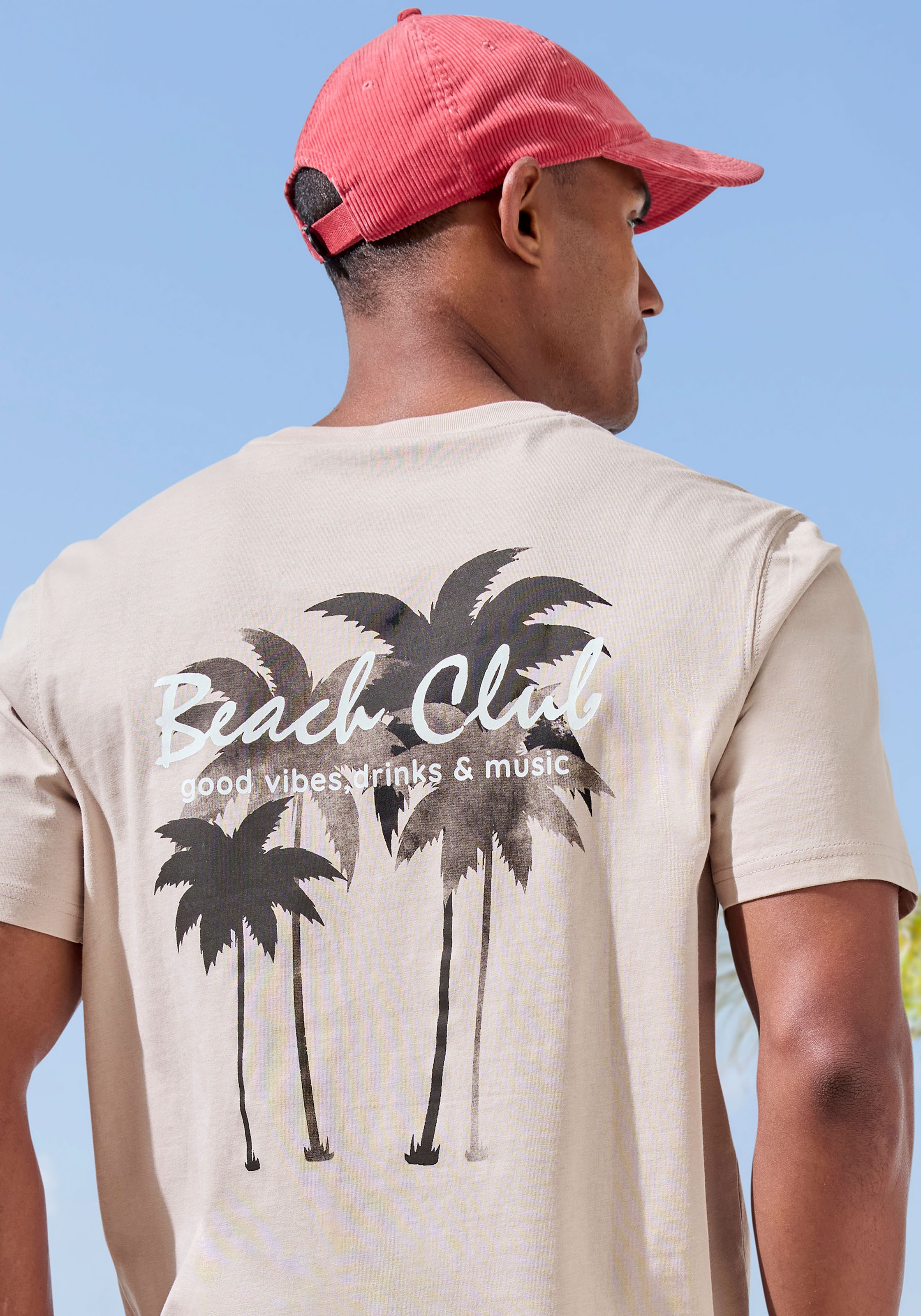 Beachtime T-Shirt »mit großem Rückenprint«, Regular-Fit, mit Print vorn und hinten