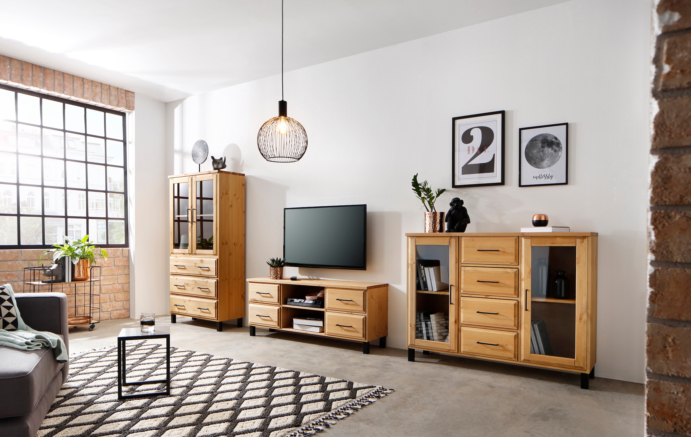Home affaire TV-Board »Kemi«, Breite 130 cm, aus massiver Kiefer, FSC®