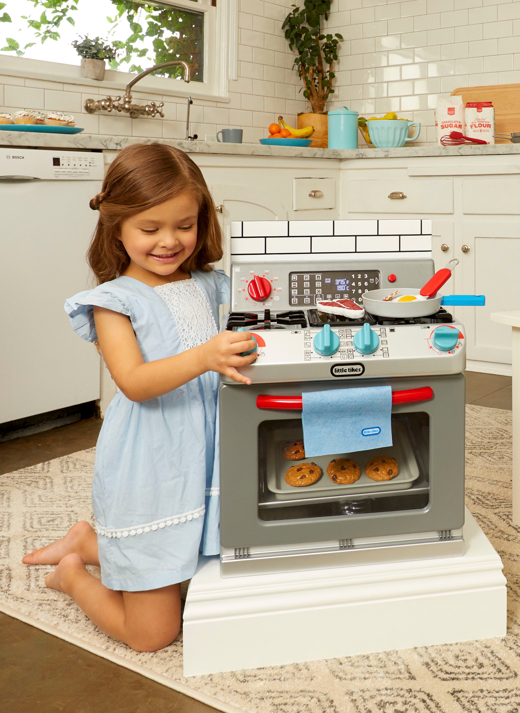 Little Tikes® Kinder-Herd »First Oven«, mit Licht und Sound