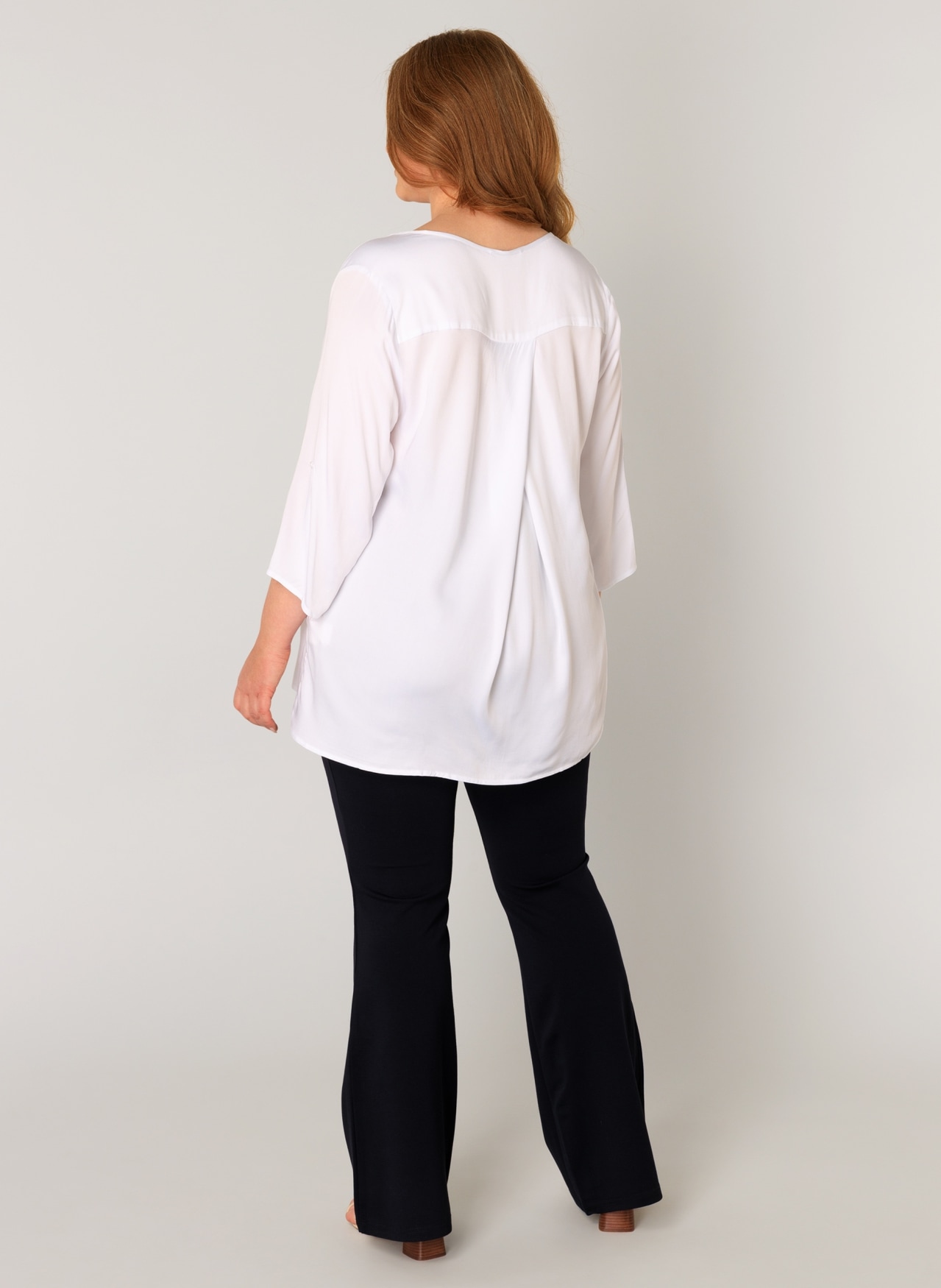 Base Level Curvy Shirtbluse »Yanina«, mit V-Ausschnitt