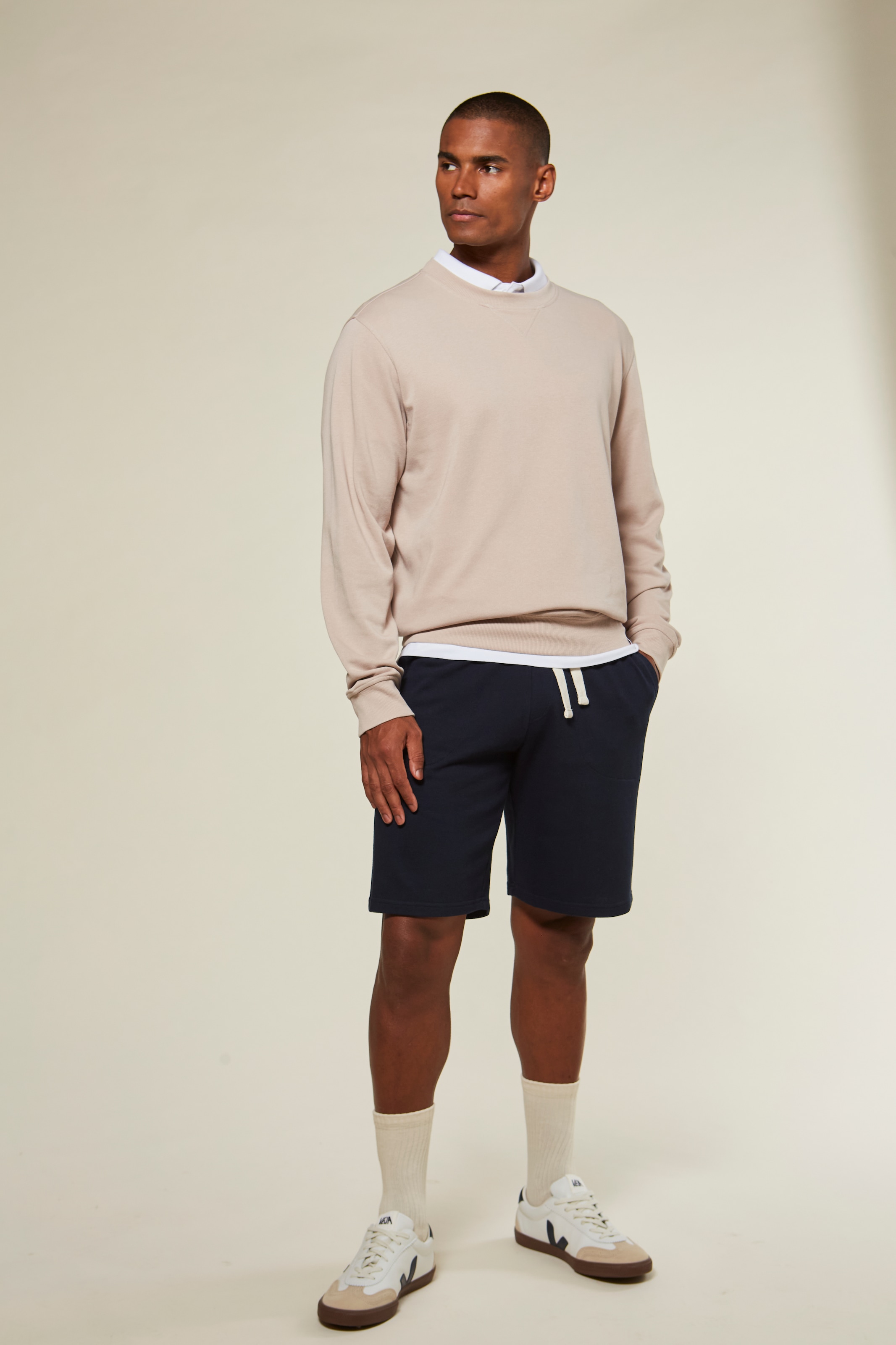 KangaROOS Sweatshirt »mit coolem Rippeinsatz am Ausschnitt vorn«