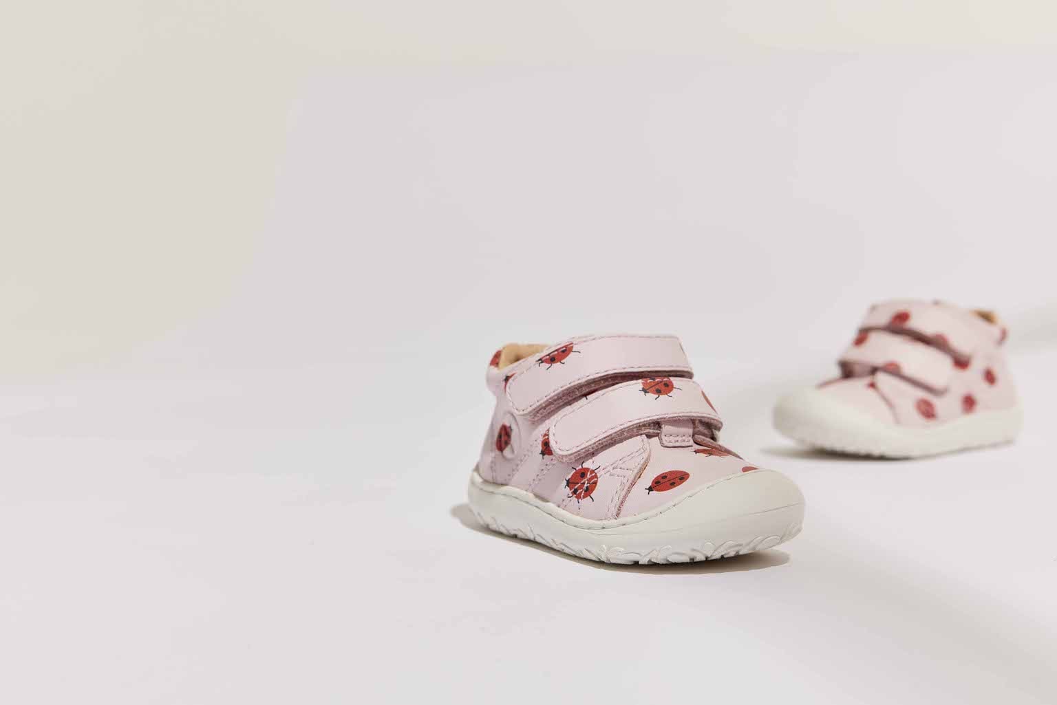 Bisgaard Lauflernschuh »barefoot hale v Weite: normal«, Barfußschuh mit Wechselfußbett, Größenschablone zum Download